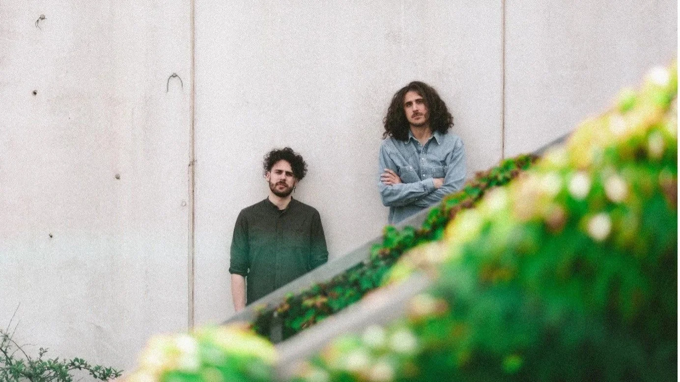 Asymmetric Universe release new single "Feather On A Glass"