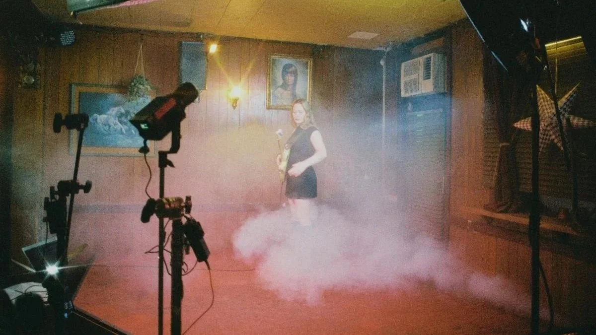 Julia Jacklin signs to 4AD, announces North America and Europe tour dates