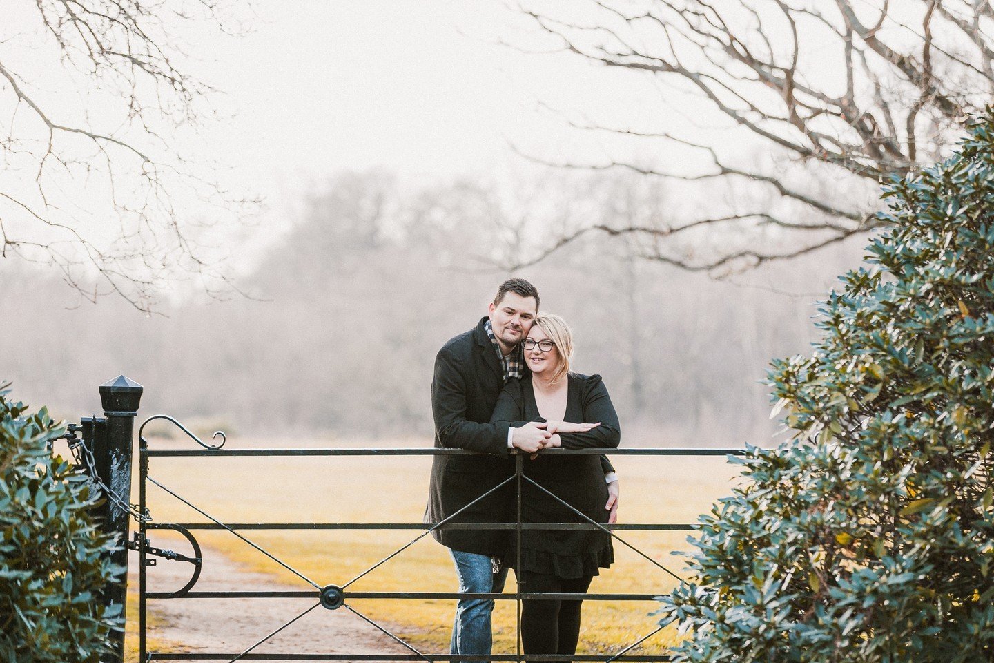 Love stories! We love capturing them 💑✨ Wrapped up a beautiful pre-wedding shoot with Katie and David at Langley Park. Despite the chilly January breeze, the sun blessed us with its warm glow, making every moment magical. Happy Valentines day for ye