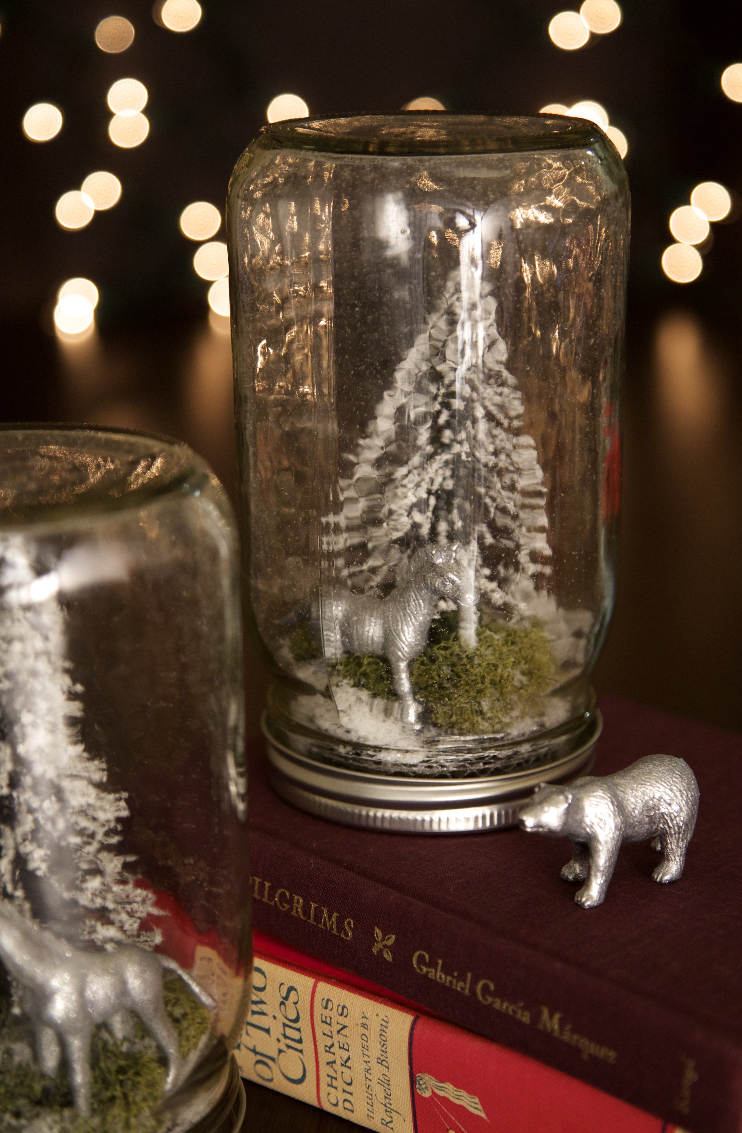 DIY-Snowglobe-with-Giraffes.jpg