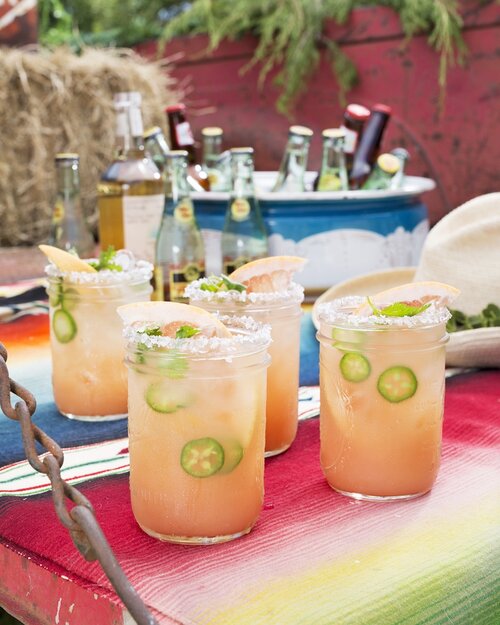 1509561525-winter-wonderland-grapefruit-ranch-water-1217.jpg