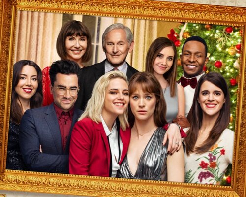 happiest-season-featuredimage-e1607984167447-900x593.jpg