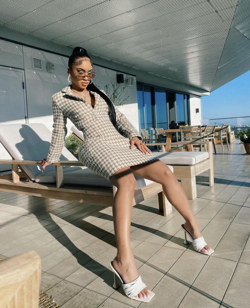 Saweetie in NANA JACQUELINE’S “Caramel Swallow Grid Suit,” Jimmy Choo heels, and Mishara Jewelry to accessorize.  Photo: @saweetie