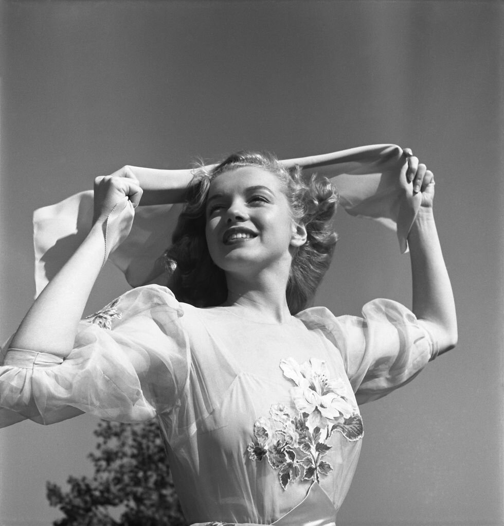 Norma Jean Baker before she became Marilyn Monroe, 1947. Photo: Getty Images.