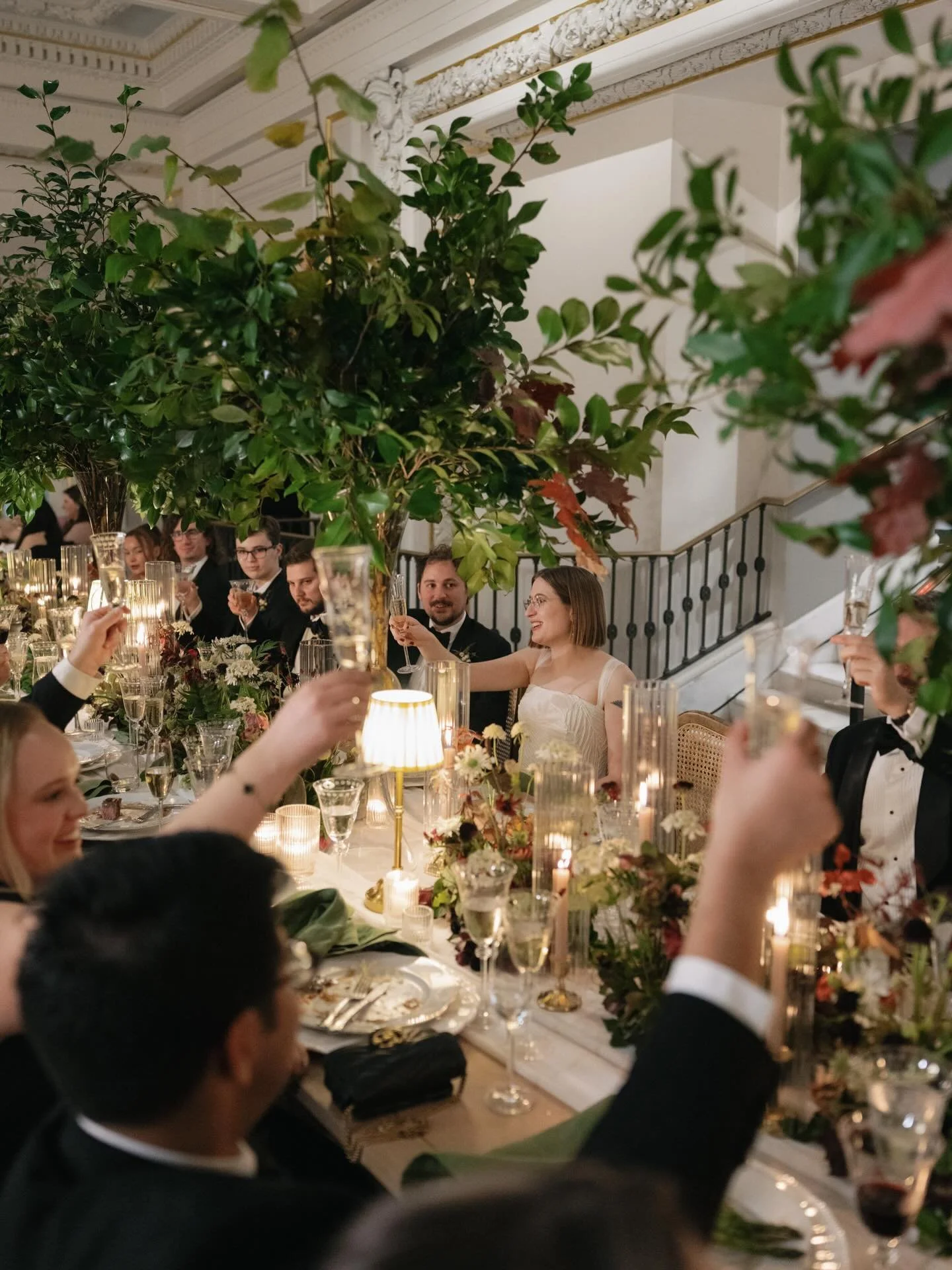 POV: J &amp; E&rsquo;s Wedding in Three Words
Warm. Refined. Inviting.

Ralph Lauren&ndash;inspired classic, cozy&nbsp;fall, but make it personal.
Touches of wood, leather, velvet, and an abundance of candlelight.

A ceviche and avocado station with 