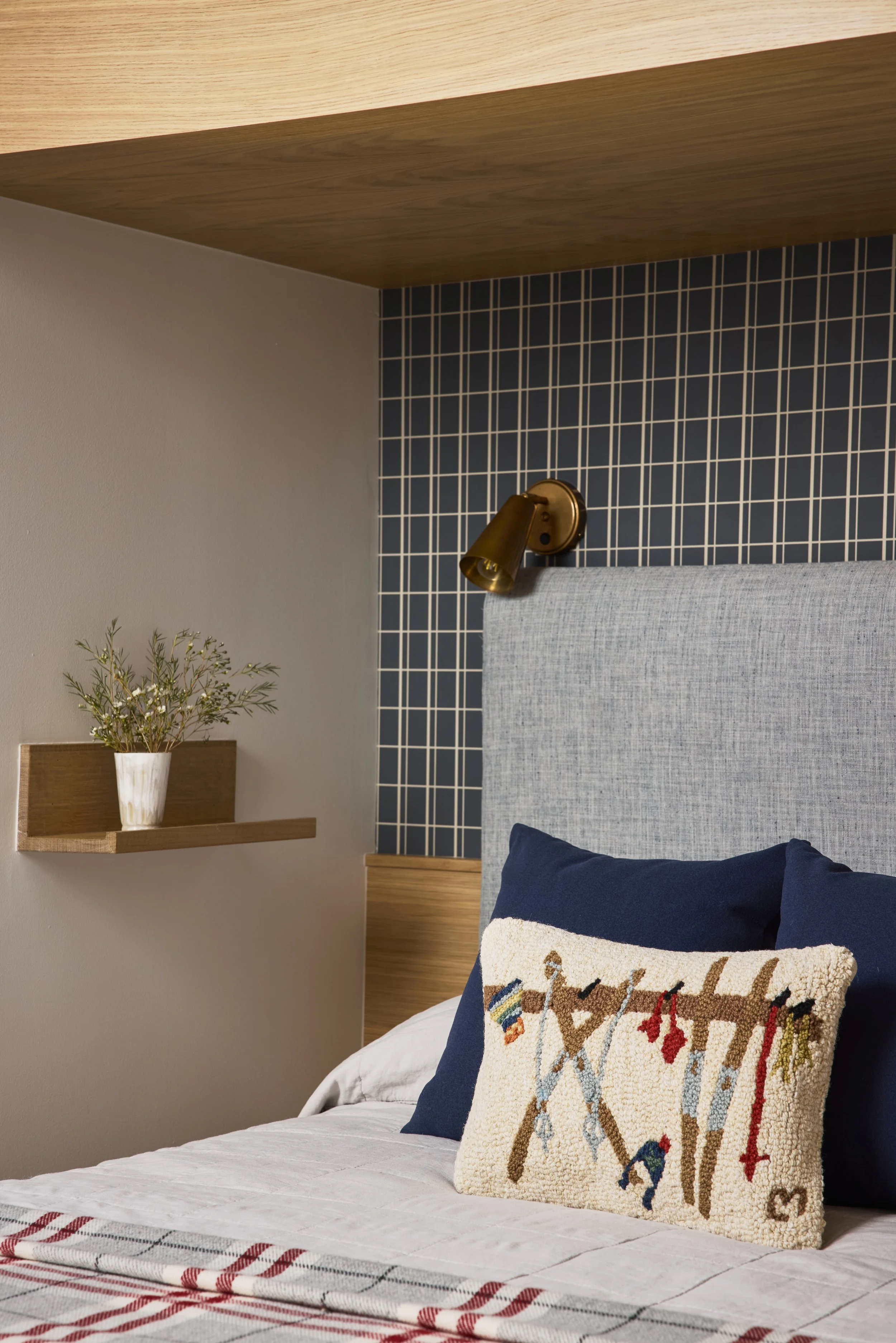 shelbybournephoto_coririchards_foundersplace_4 copy.jpg