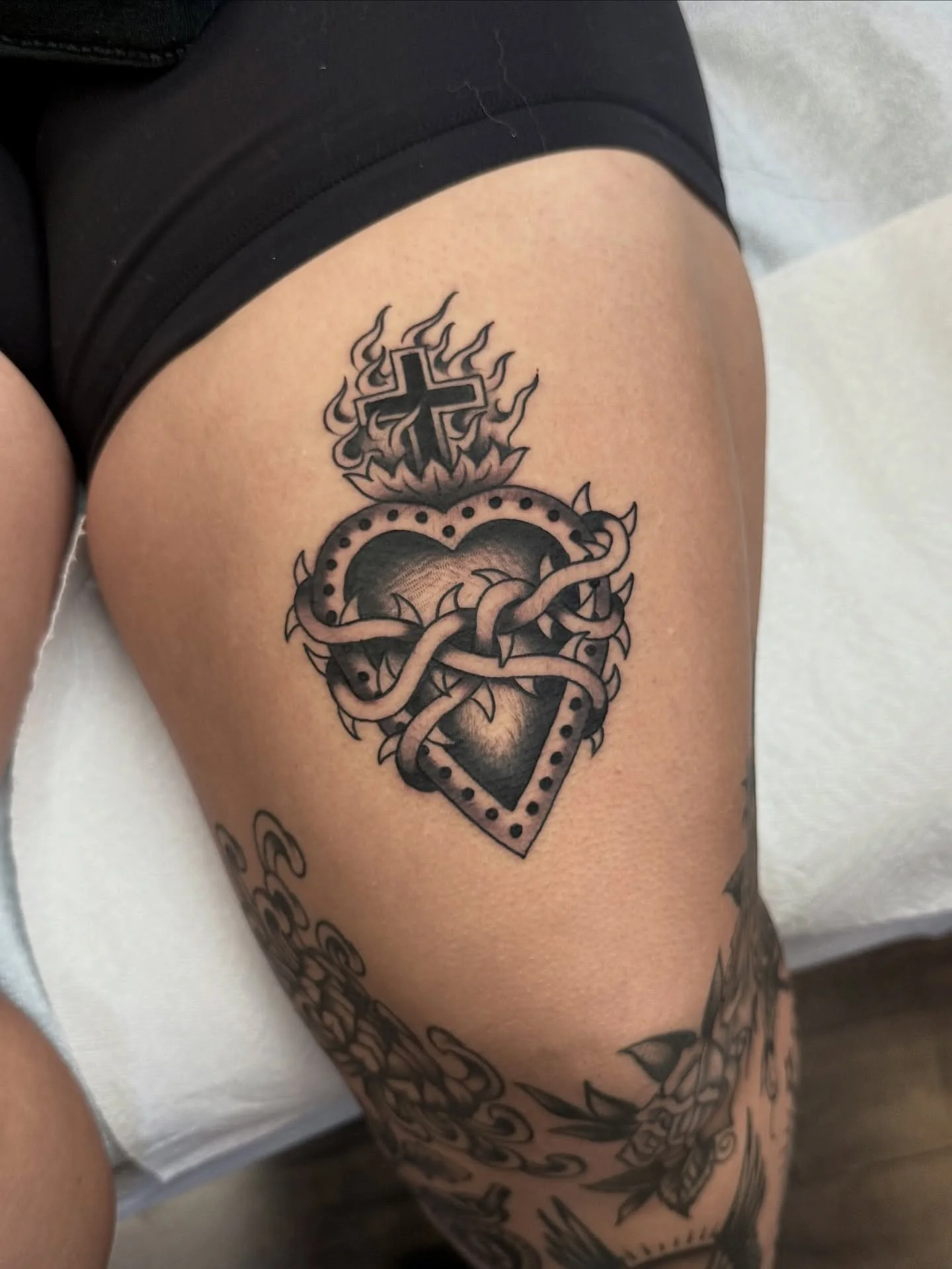 Reach out to book&bull;&bull;&bull; website link or DM