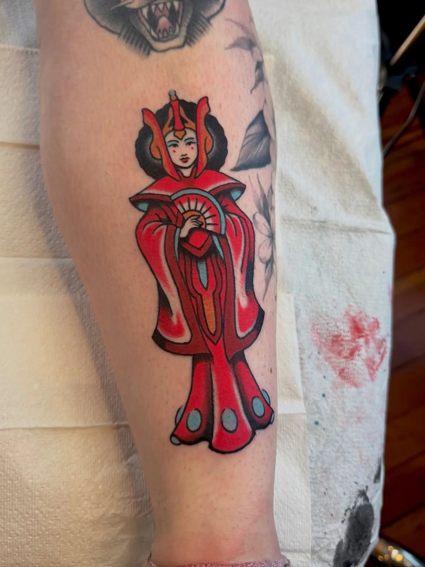 Queen Amidala 💫 reach out to book