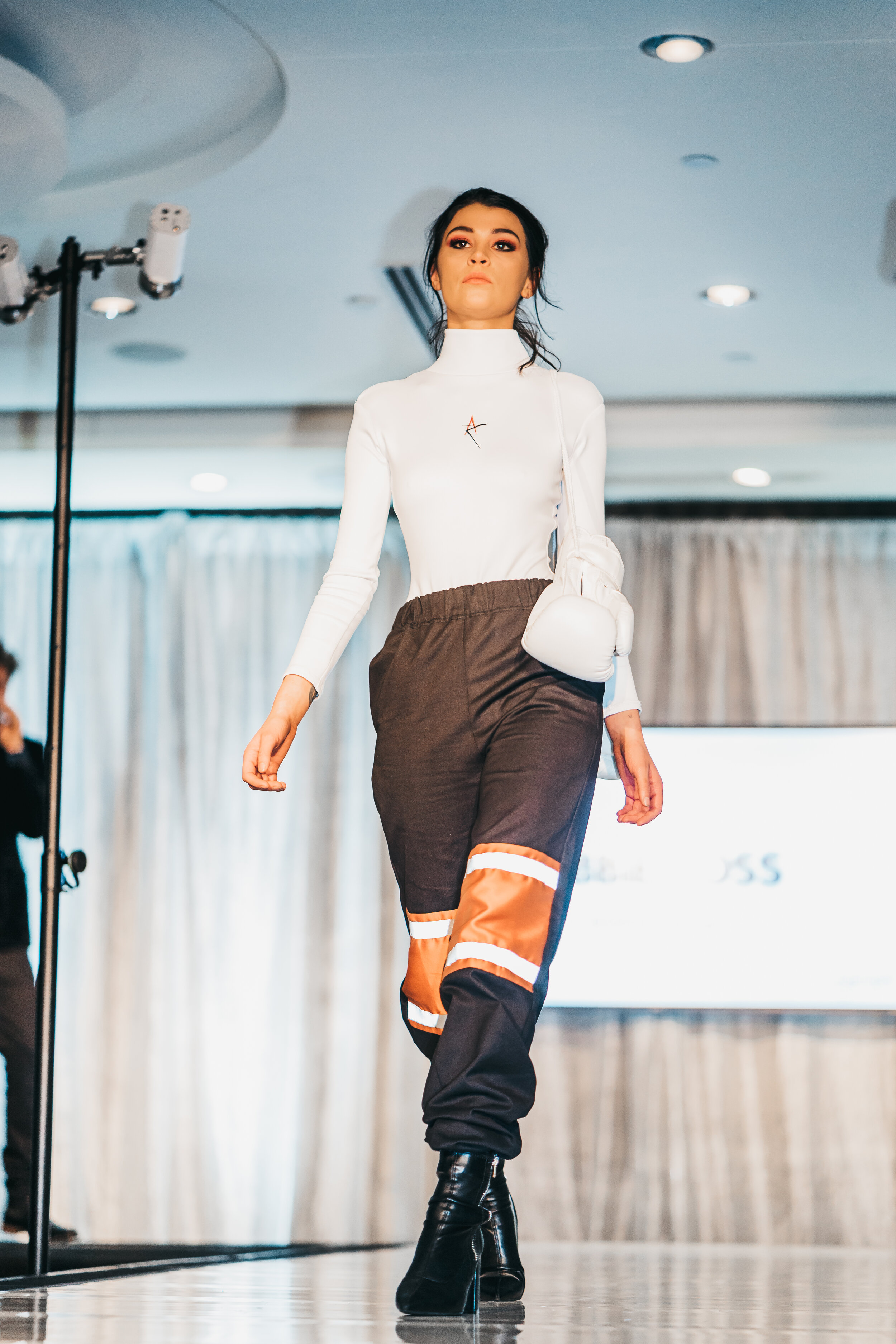 Runway-09405.jpg
