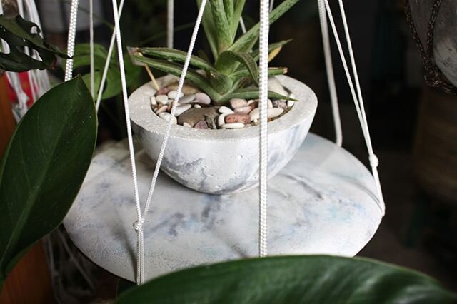 Hanging out amongst the greenery and handmade goodness today. ⠀
.⠀
Our handmade Concrete Trivets make great platforms for hanging plant pot arrangements.⠀
https://www.kalukacreative.com/shop/handmade-concrete-trivet⠀
.⠀
#kalukacreative #plantshop #nu