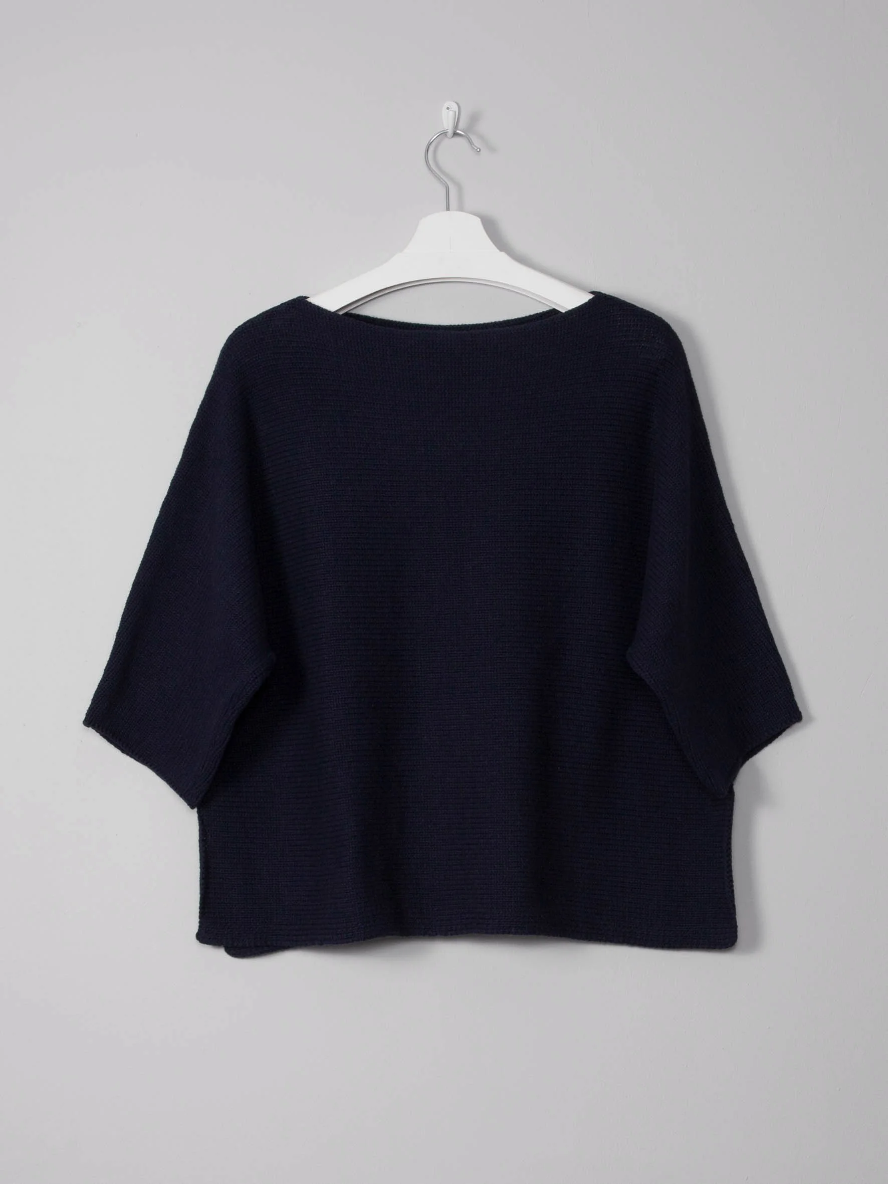 Ellie_Jumper_Navy_Back.jpg