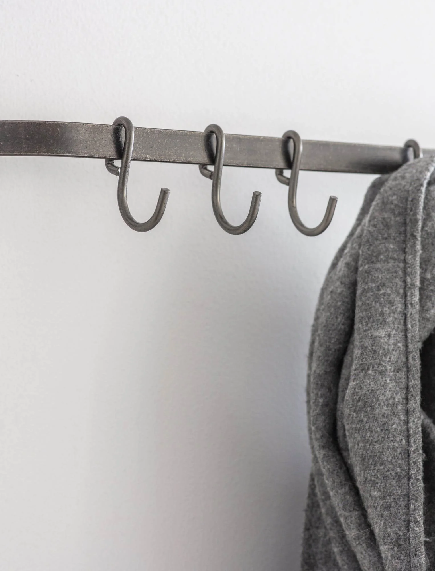 Luggage Rail Lifestyle 2.jpg