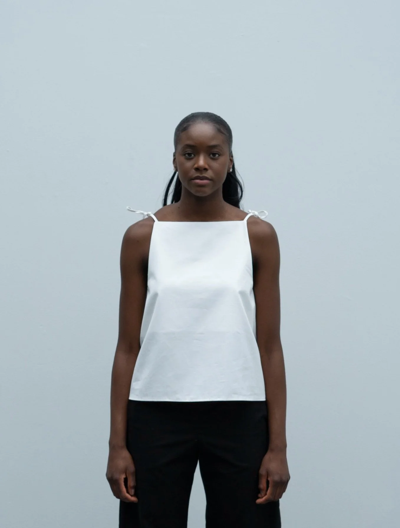 modern sleeveless tops