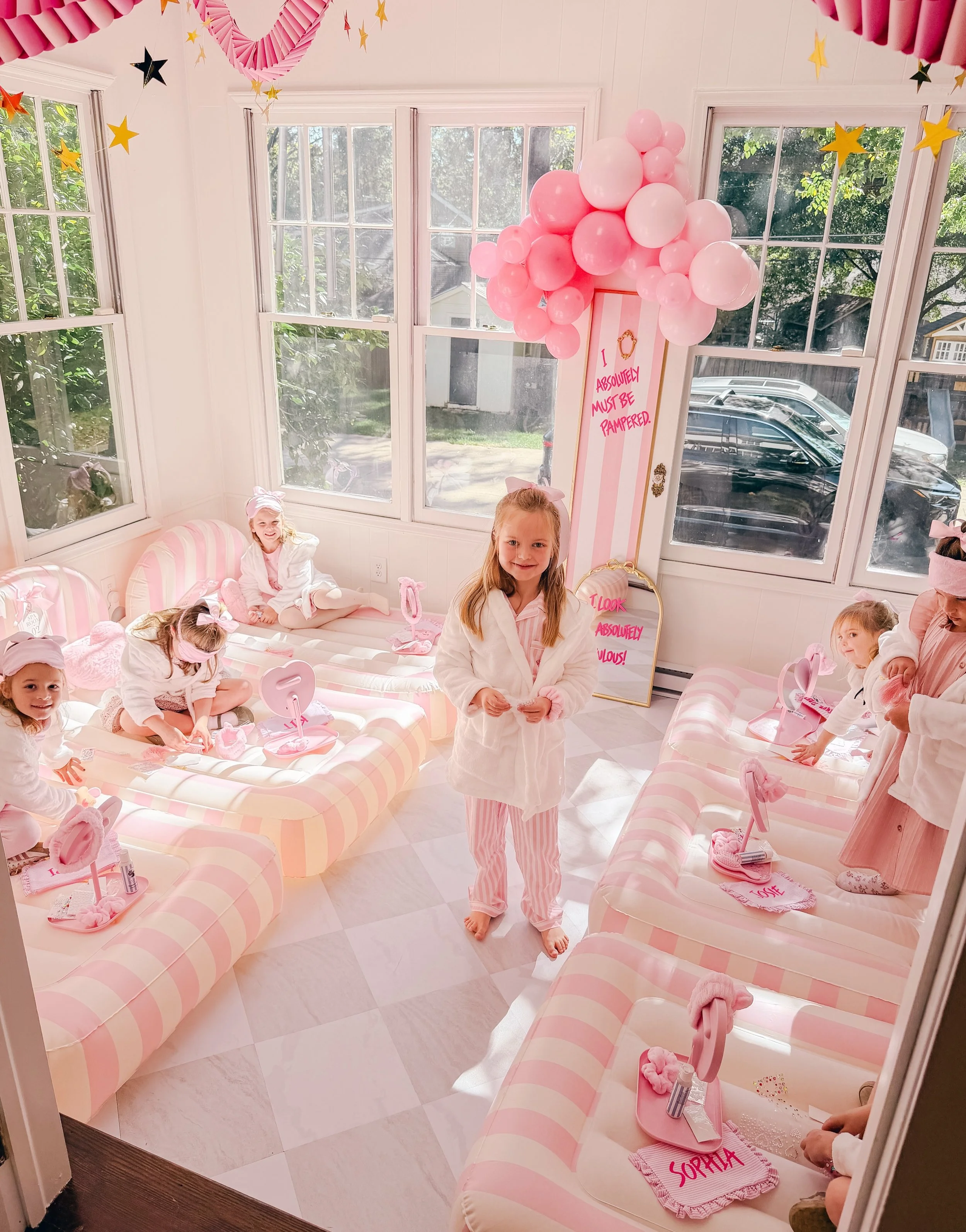 I am Serena. I am SIX!

We heard the Plaza was shutting down for a while, so thought we&rsquo;d have one last visit. Tea at the Palm Court and a trip to the Plaza spa, just as Eloise would have liked it. 

The girls had a fancy feast of pizza bagels,