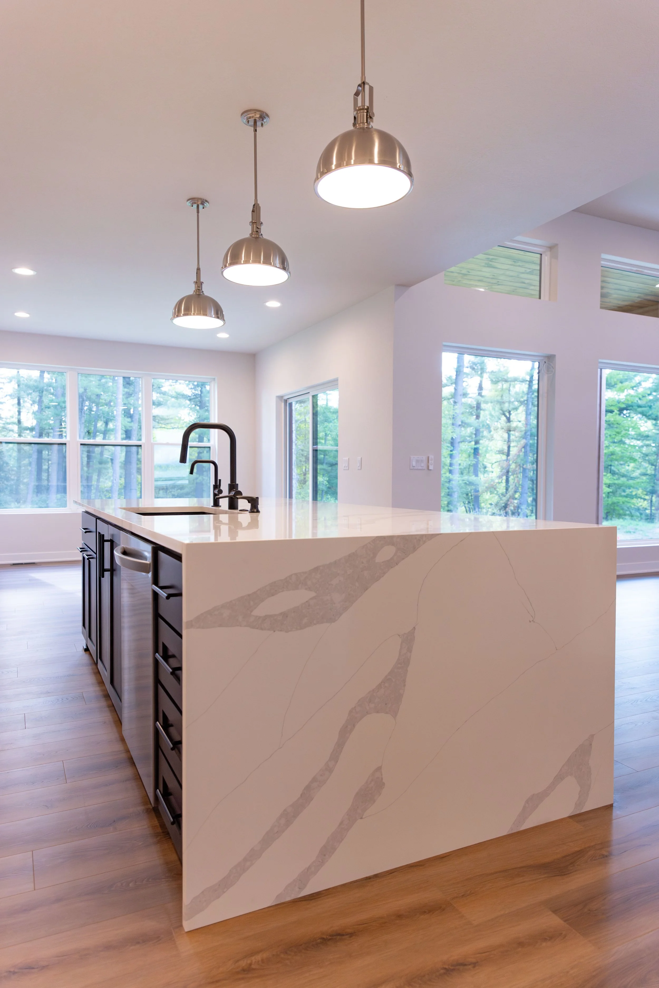 River Bank Rd_Kitchen-10-min.jpg