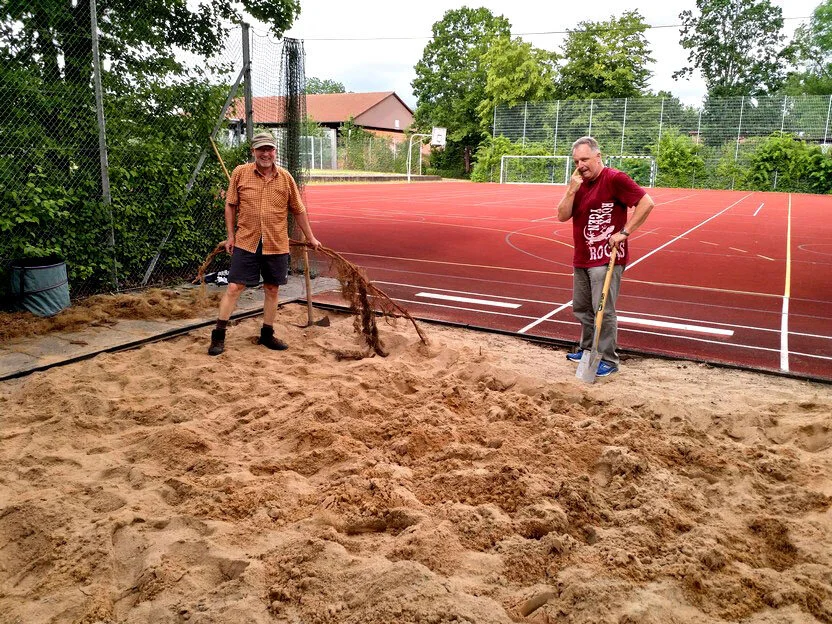 Saubere Sprunggrube für schöneres Sprungvergnügen