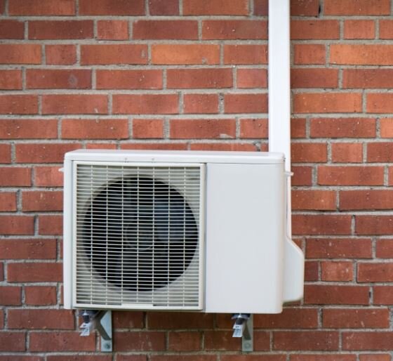 How to install an electric heat pump