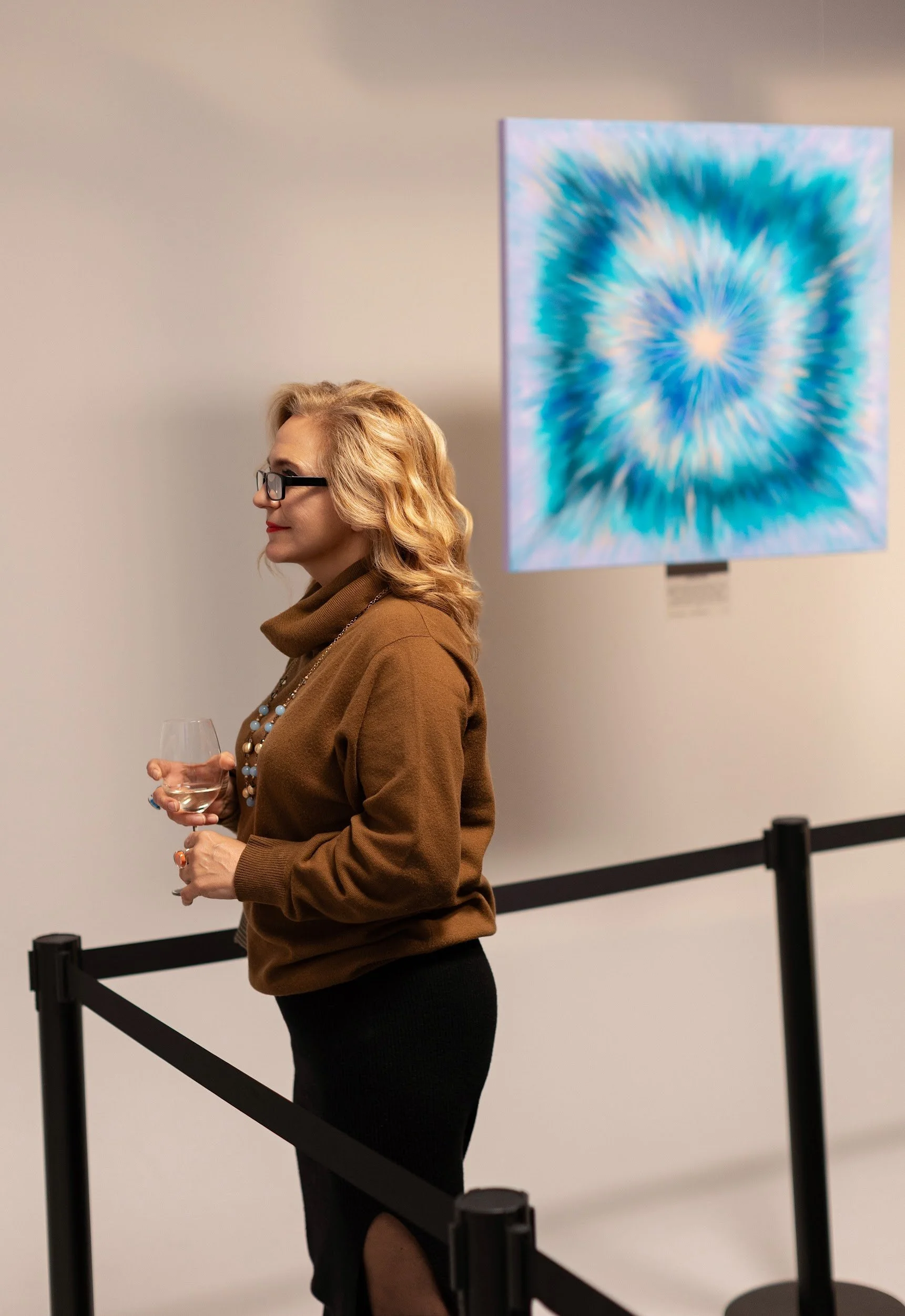 Portal series 25 - lauma survilo - vernissage (56).jpg