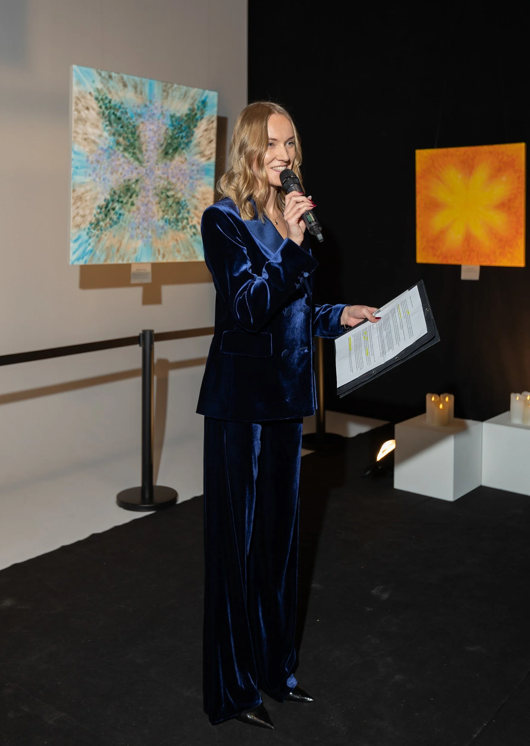 Portal series 25 - lauma survilo - vernissage (115).jpg