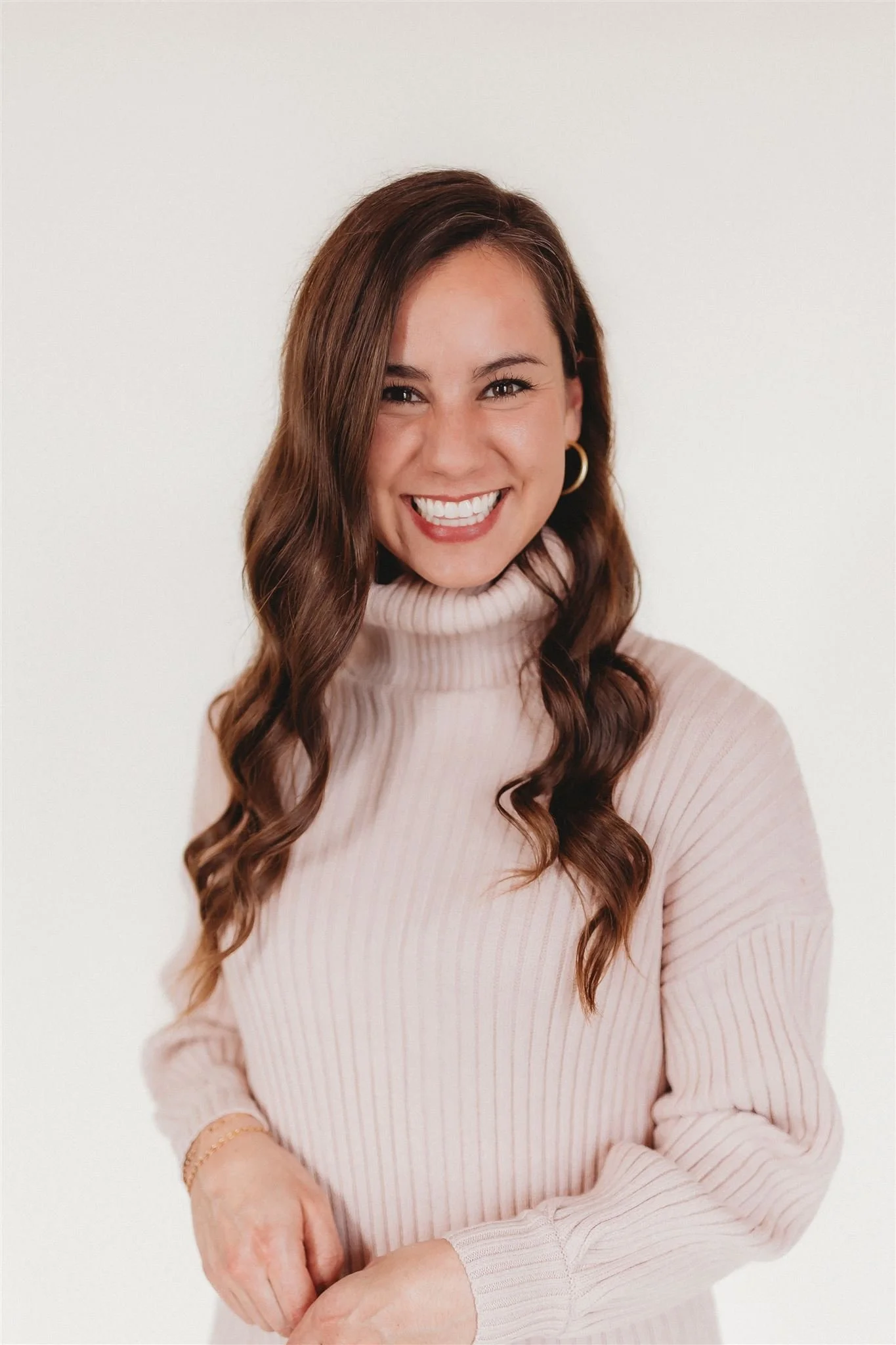 Episode 346- Finding Hope When Life Leaves You Feeling Shattered with Kellie Bullard