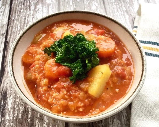 Lentil+%26+Vegetable+Soup+Nourish+by+Rebecca.jpg