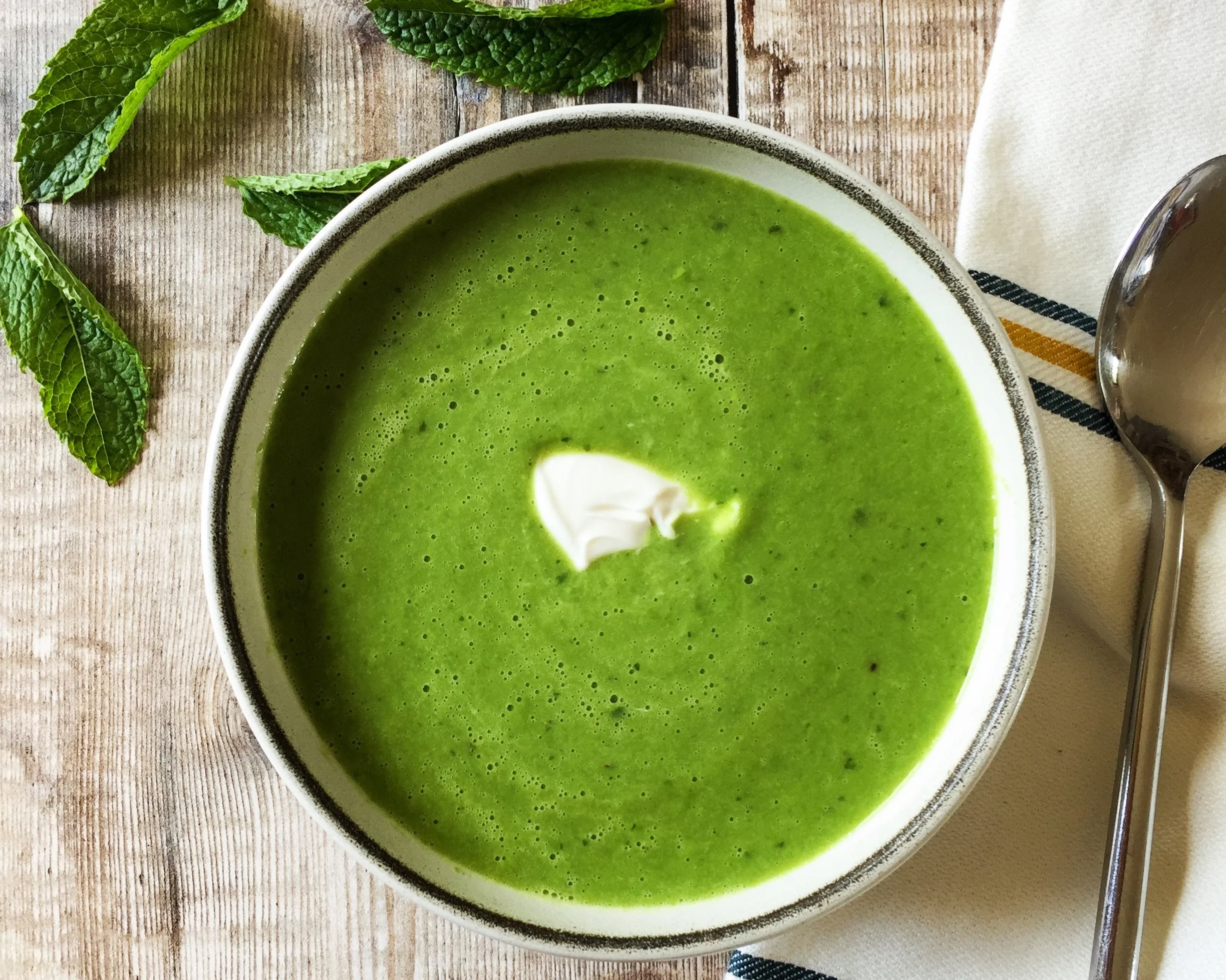 Pea%2B%2526%2BMint%2BSoup%2BNourish%2Bby%2BRebecca.jpg