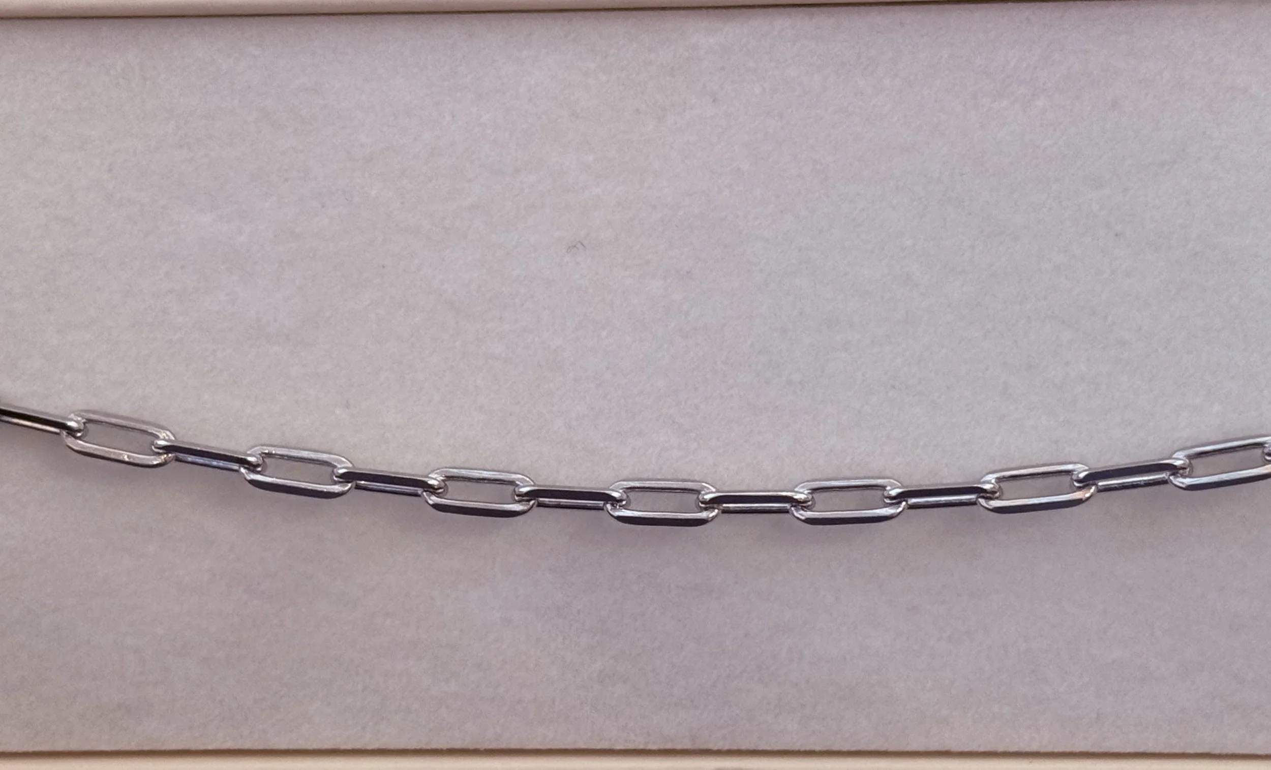 paperclip bracelet 1.jpg