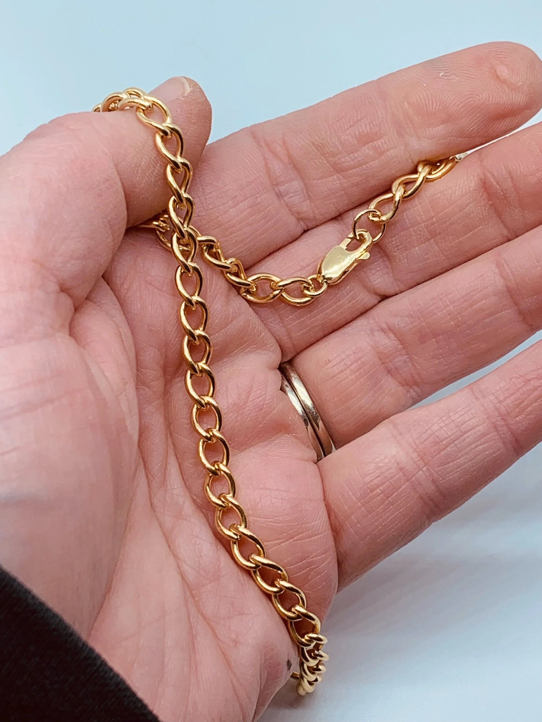 F3823D32-0D28-4093-96E8-5D193BE74618