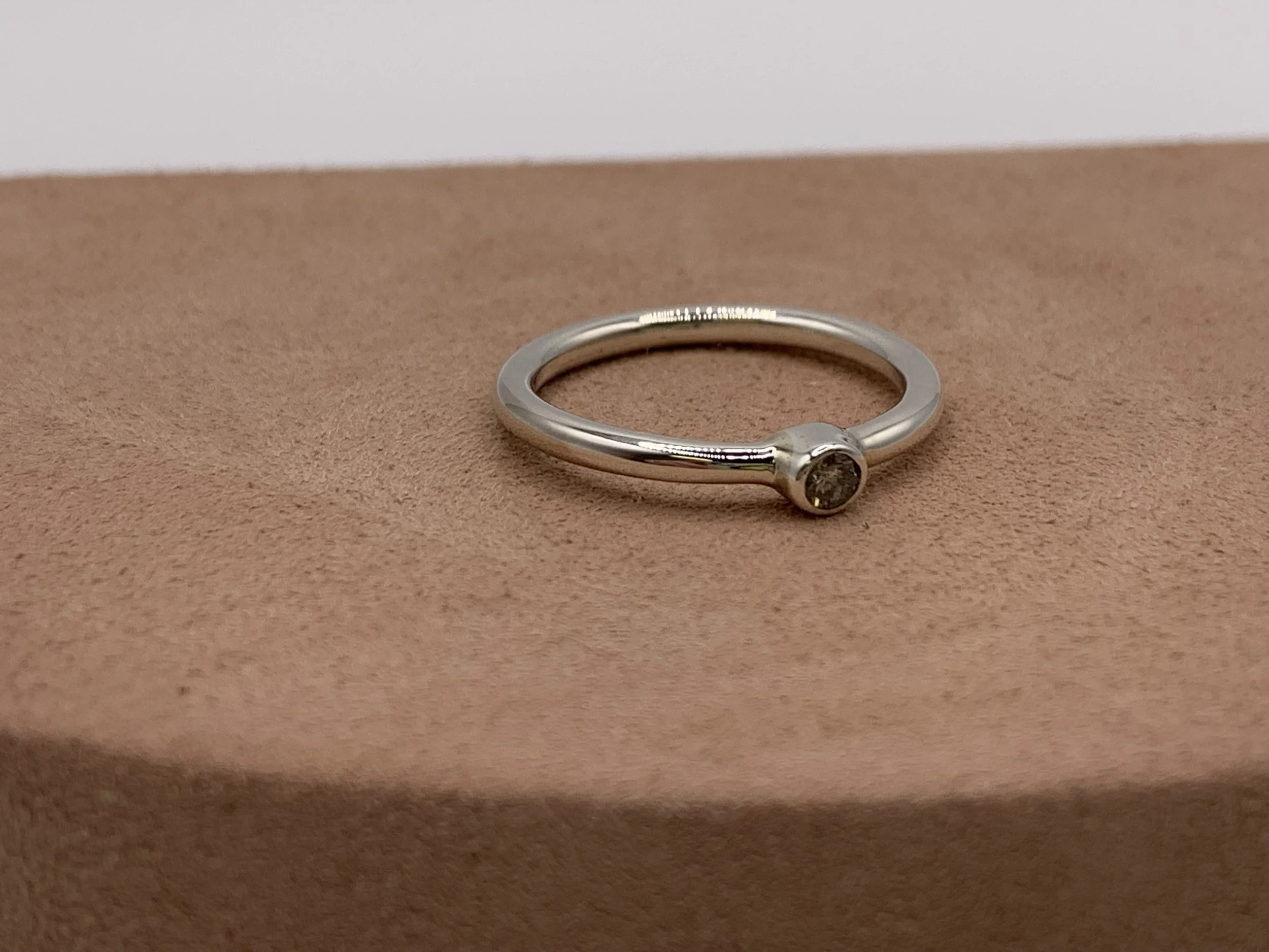 SP DIA STACKER UP CLOSE DARK.jpg