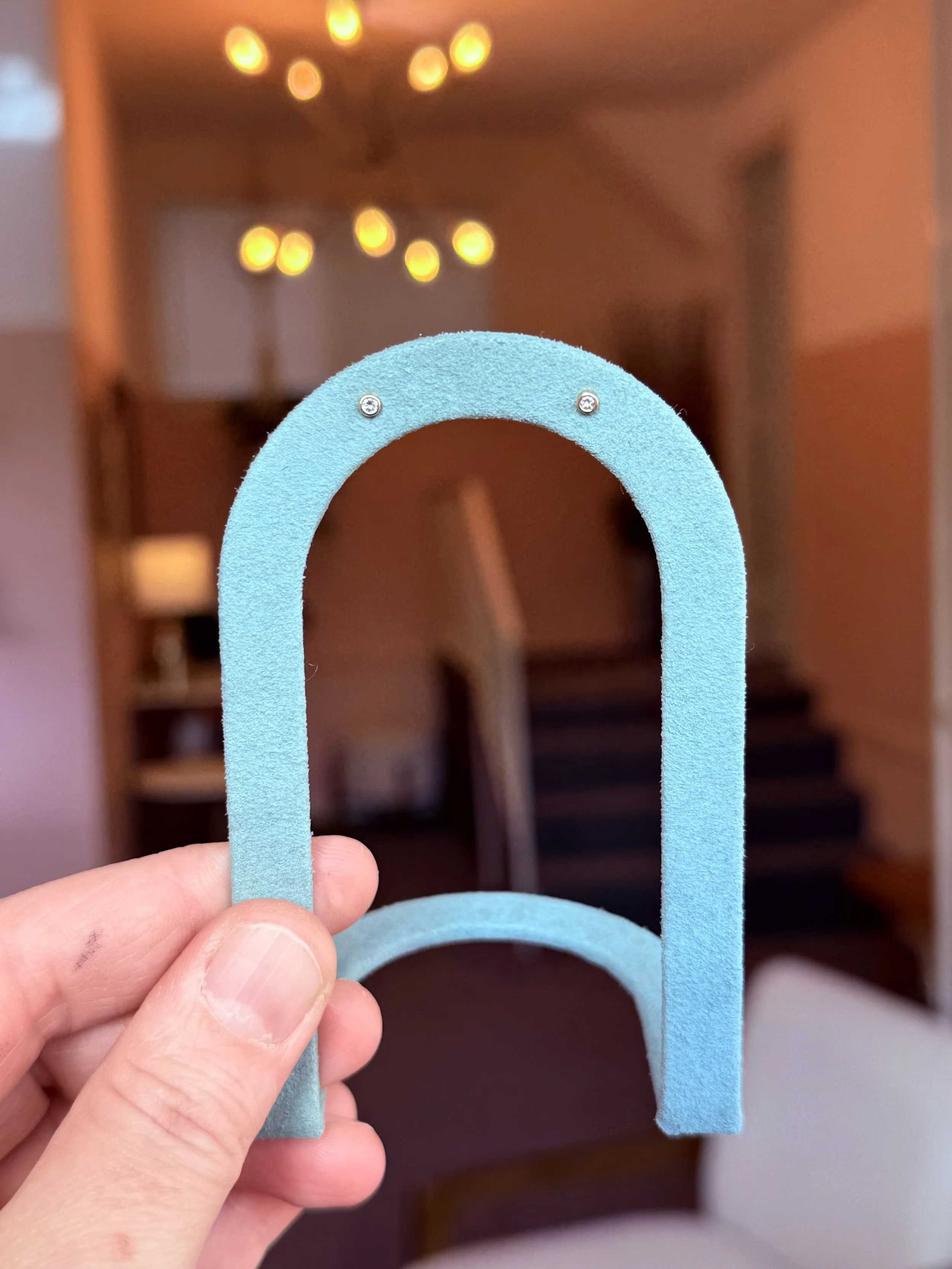 microbezel dia studs 5.jpg