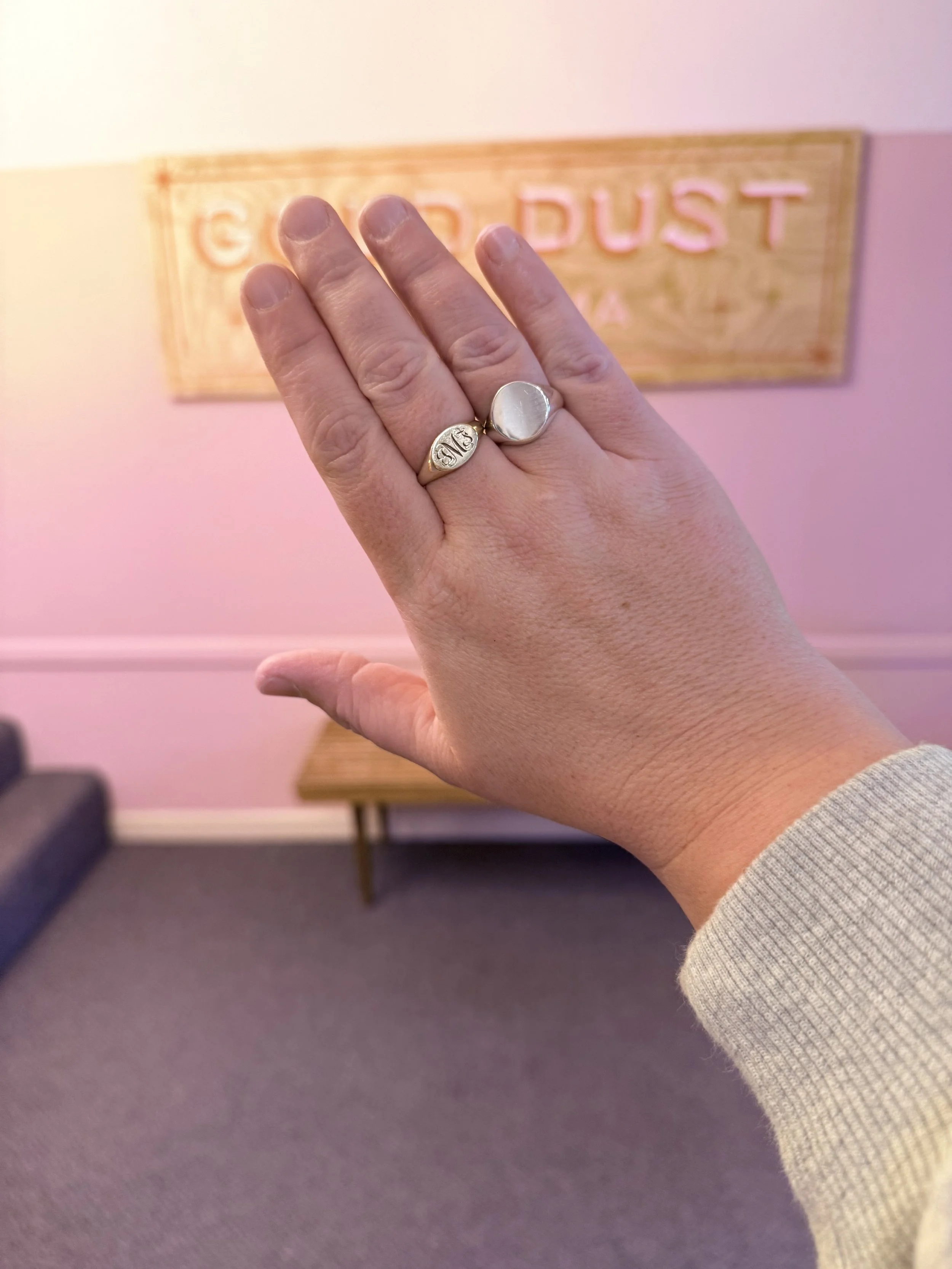 round signet 7.jpg