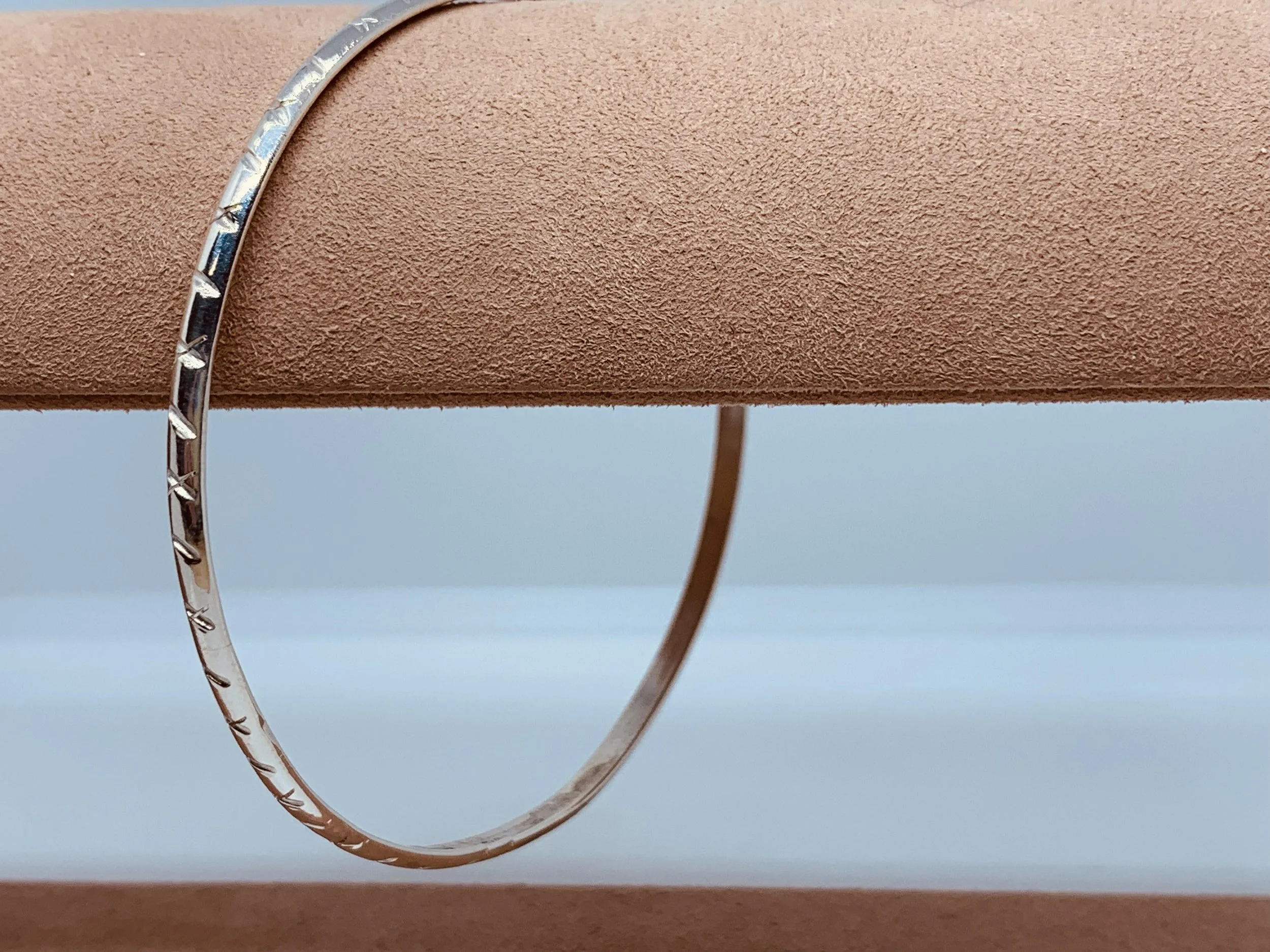 NOTCHED BANGLE 3.jpg