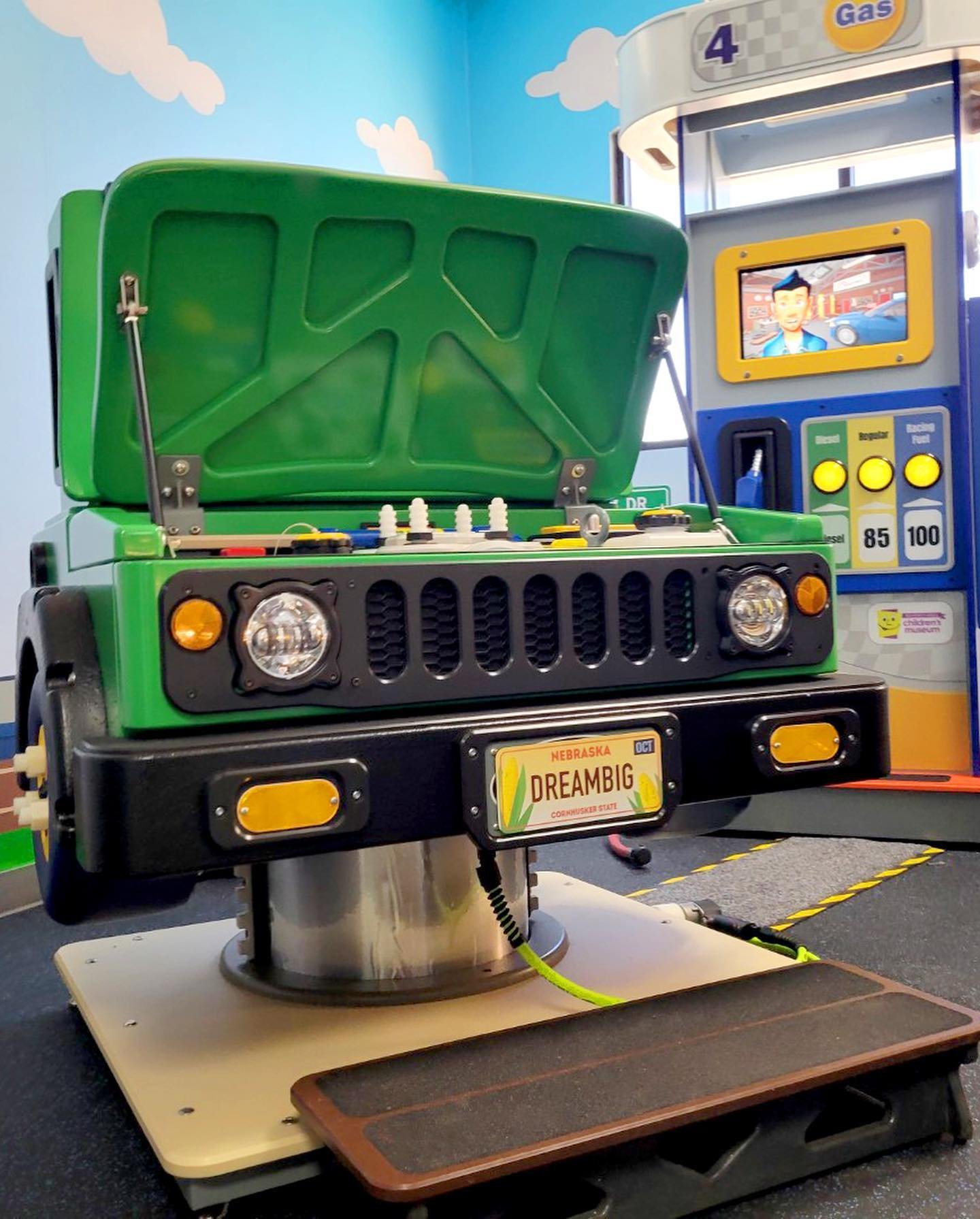 Employing both creativity and technical know-how, Andresen has helped to fabricate countless museum exhibits throughout the bay area!

Checkout our latest work on the &quot;Beep&quot; exhibit, an interactive car mechanics play exhibit designed by BIG
