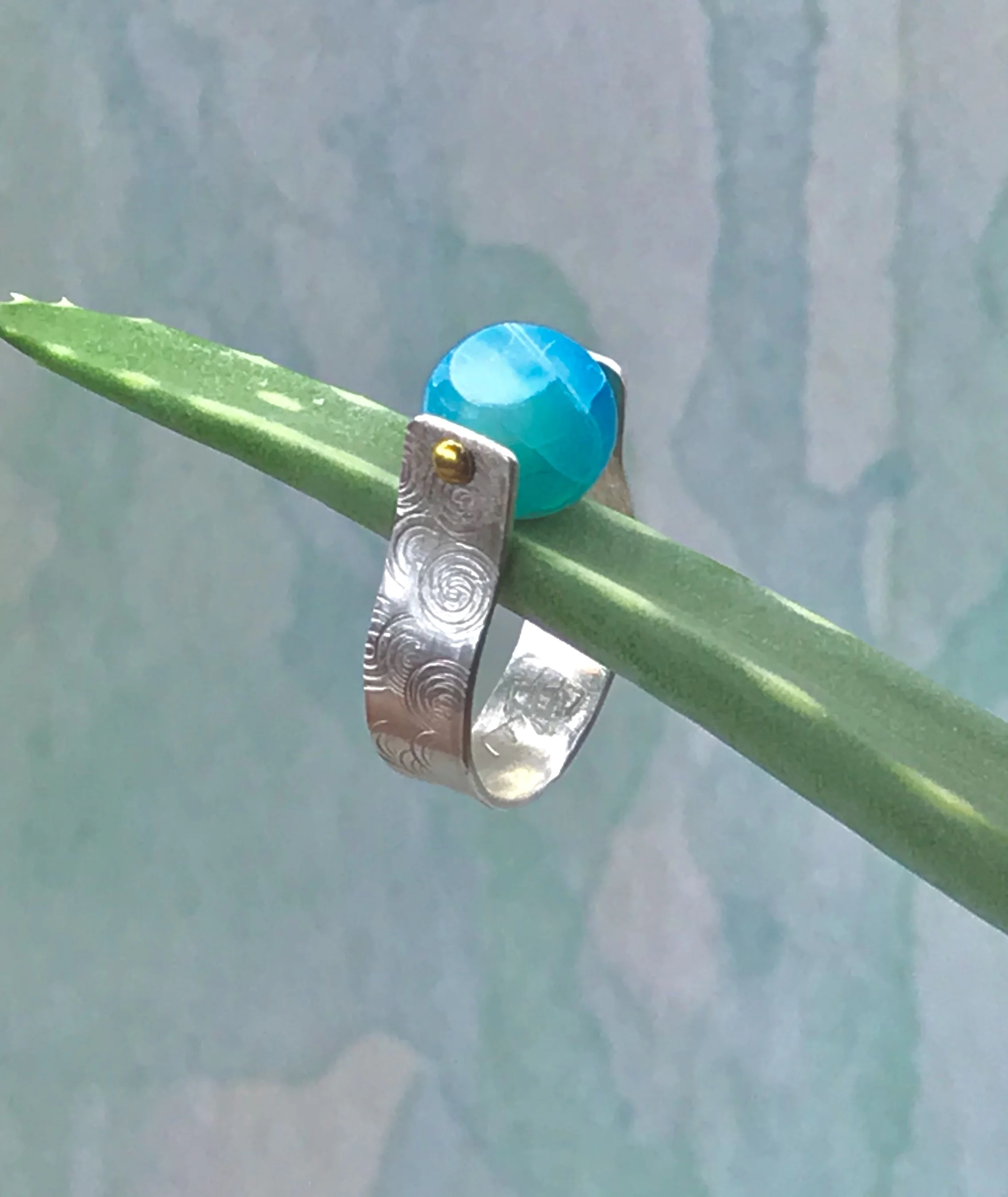 OCEAN WAVES DYNAMIC BLUE RING   Item #478 R  