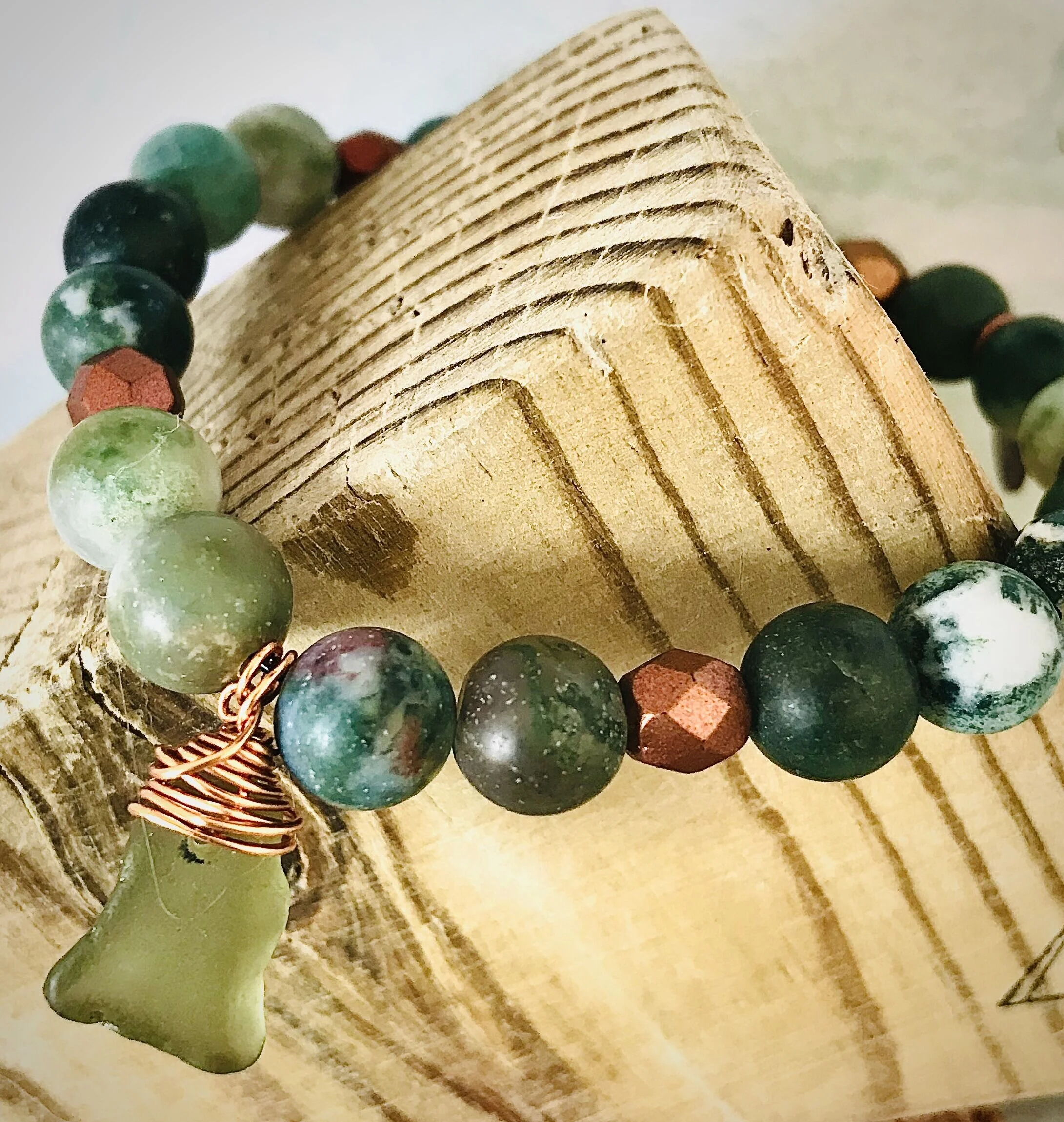 SWEET sea glass charm on stretch bracelet   Item #561 B  