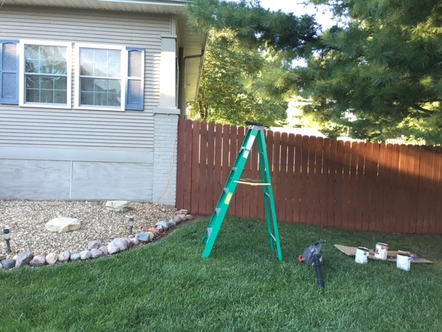 Fence 3.jpg