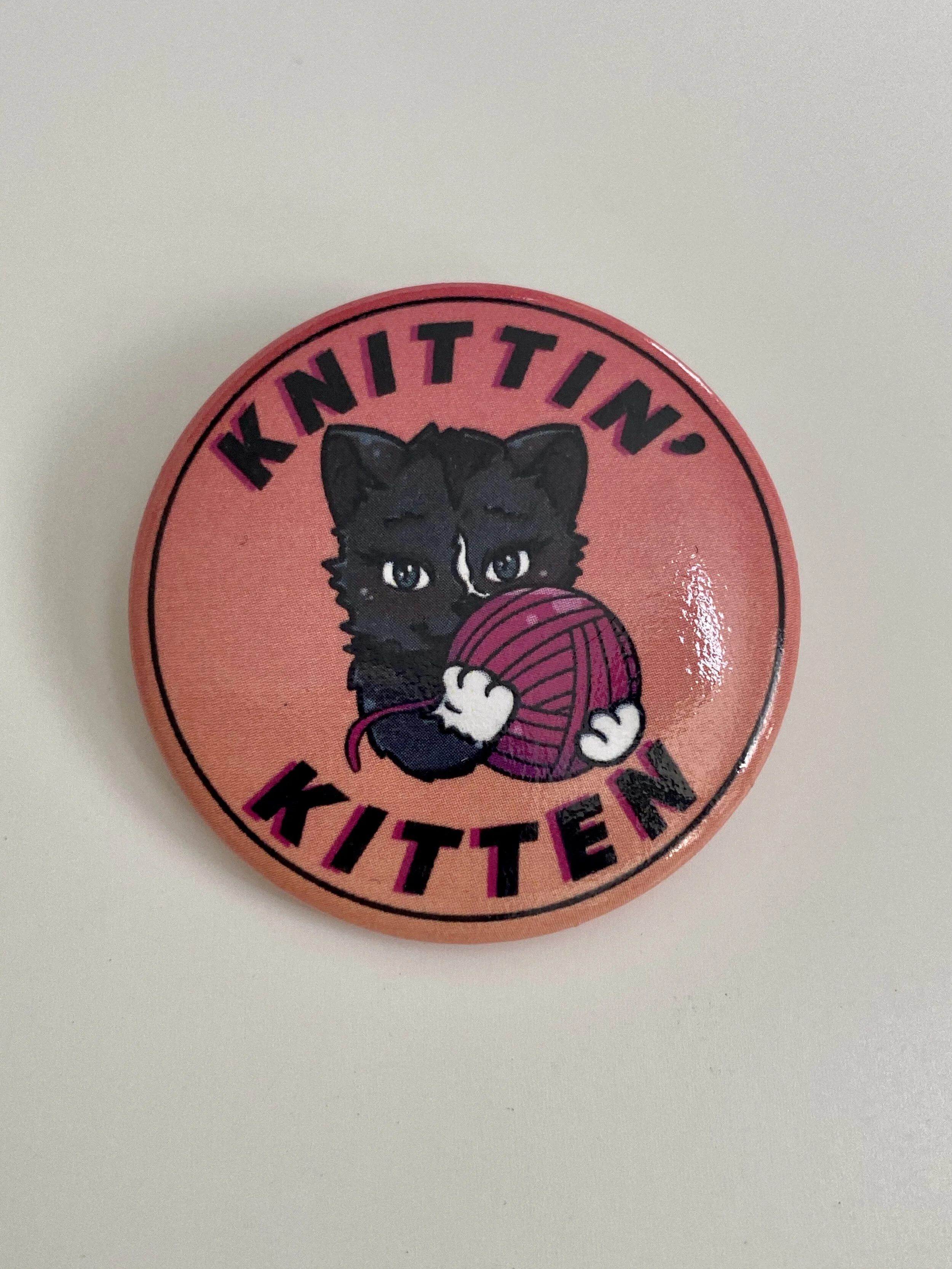 Knittin' Kitten Button