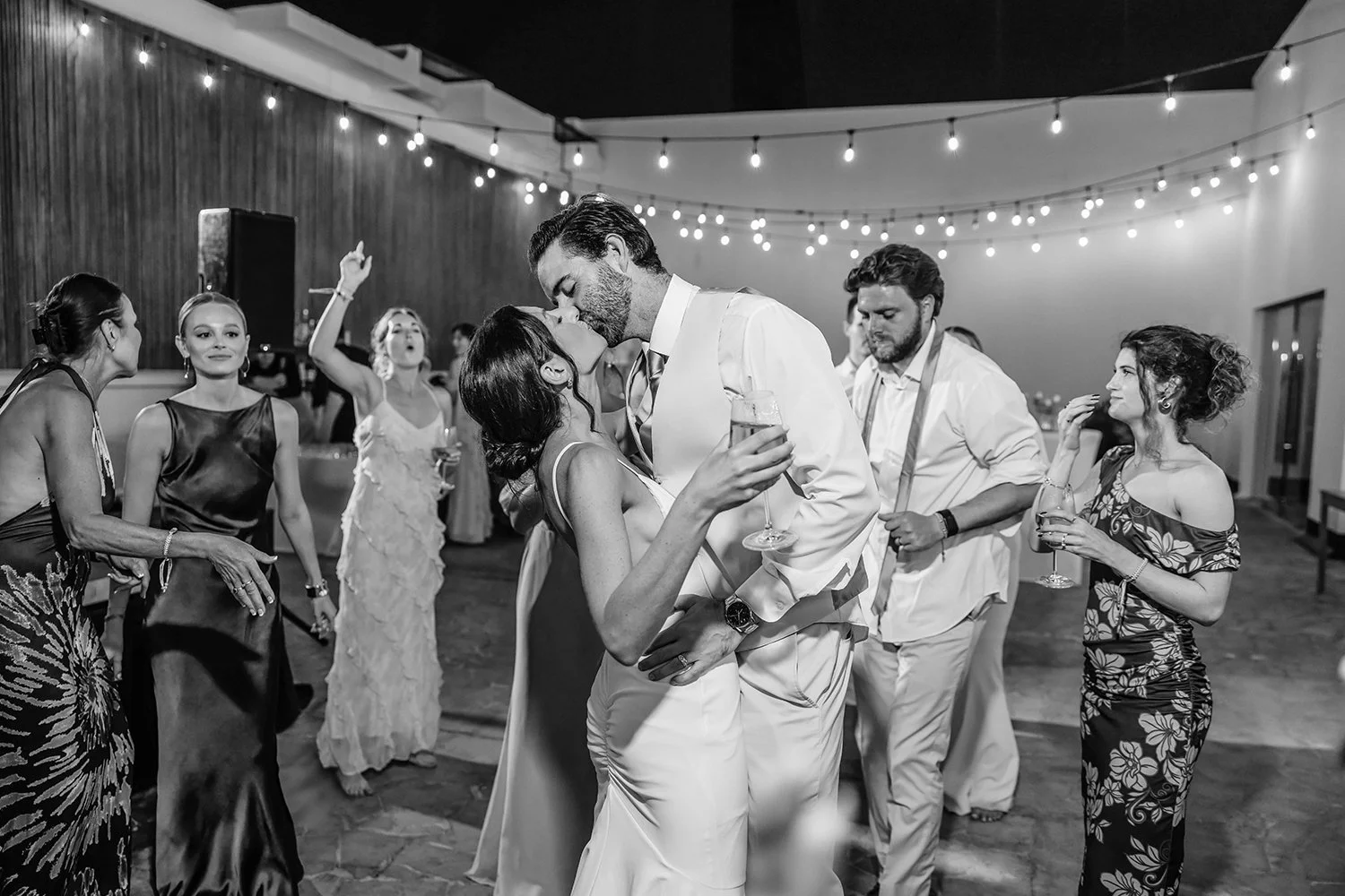 46 bride and groom dancing and kissing in the party time.JPG