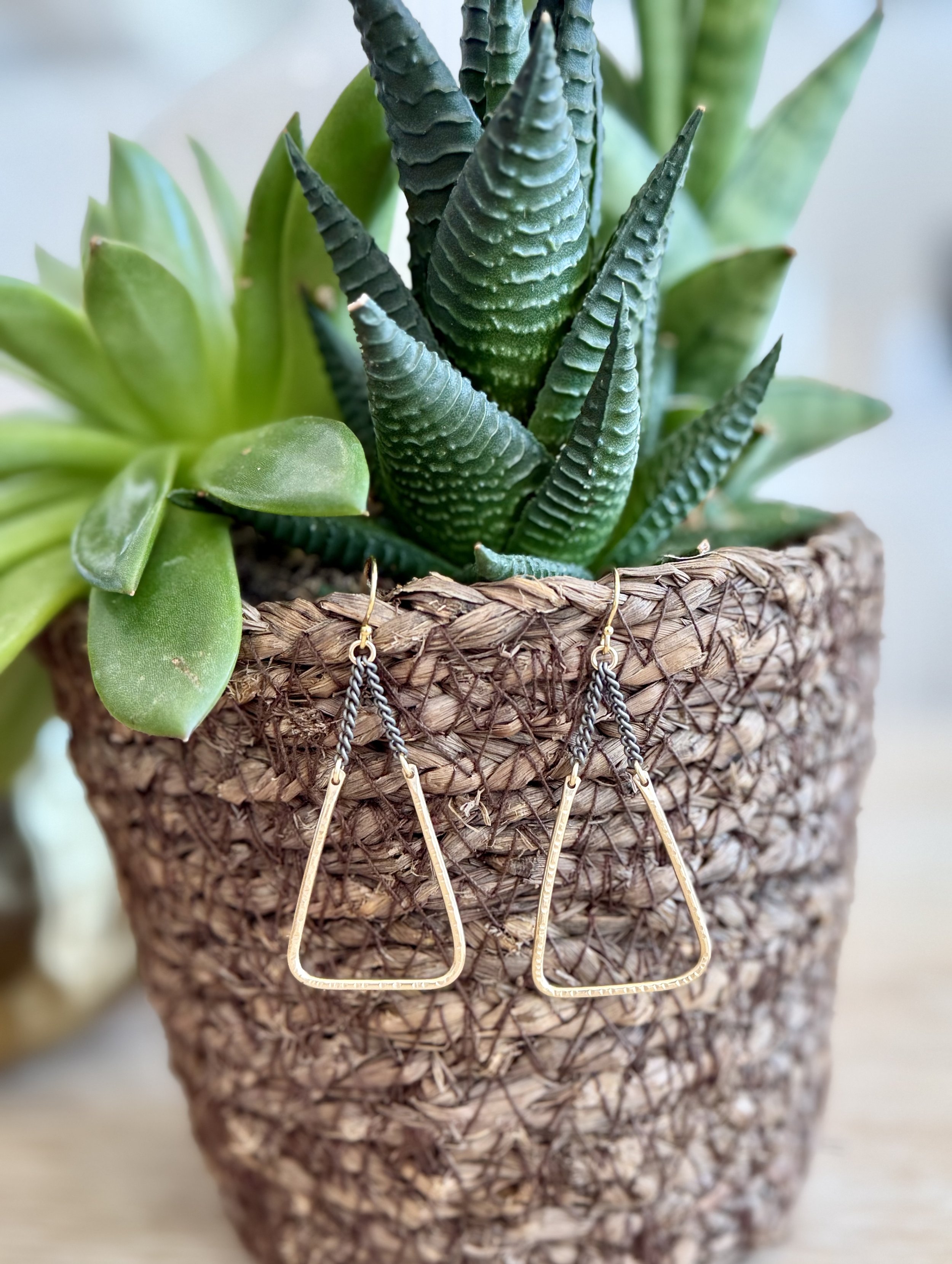 Mixed metal textured triangle earrings