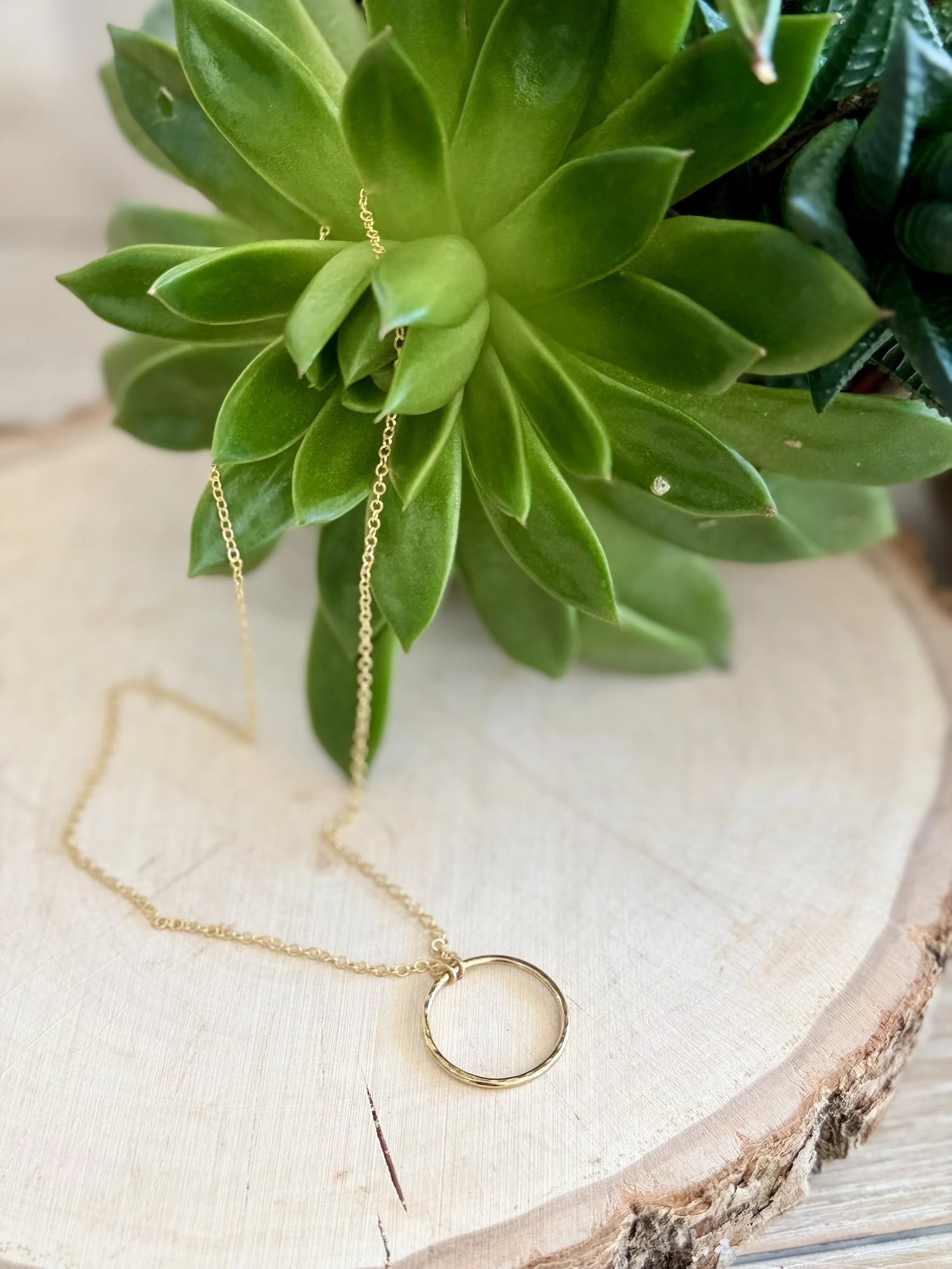 Baby circle necklace