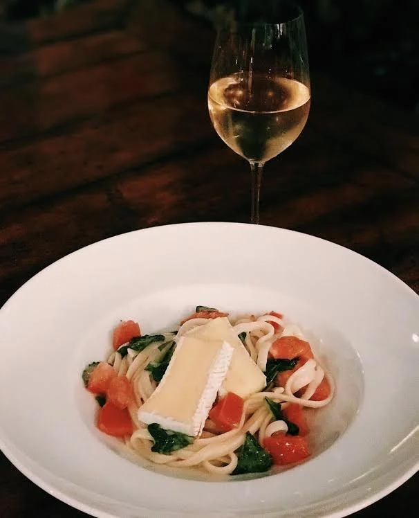 Pasta with Tomato, Basil, & Brie
