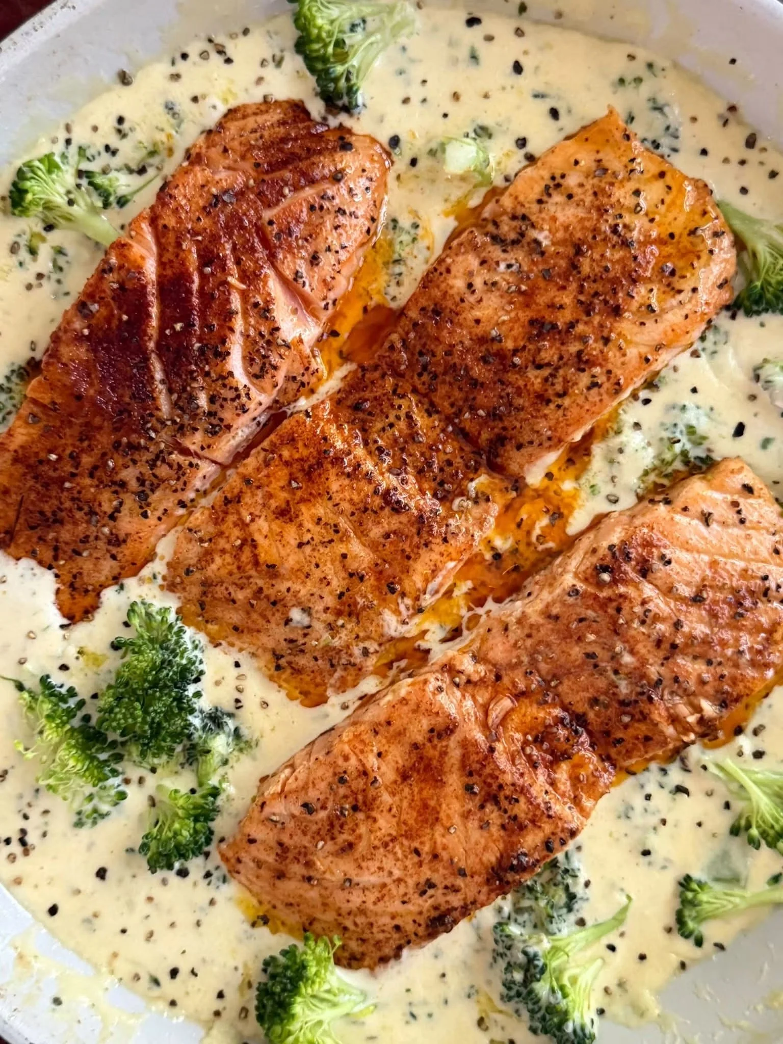 20 Minute Boursin Broccoli Salmon