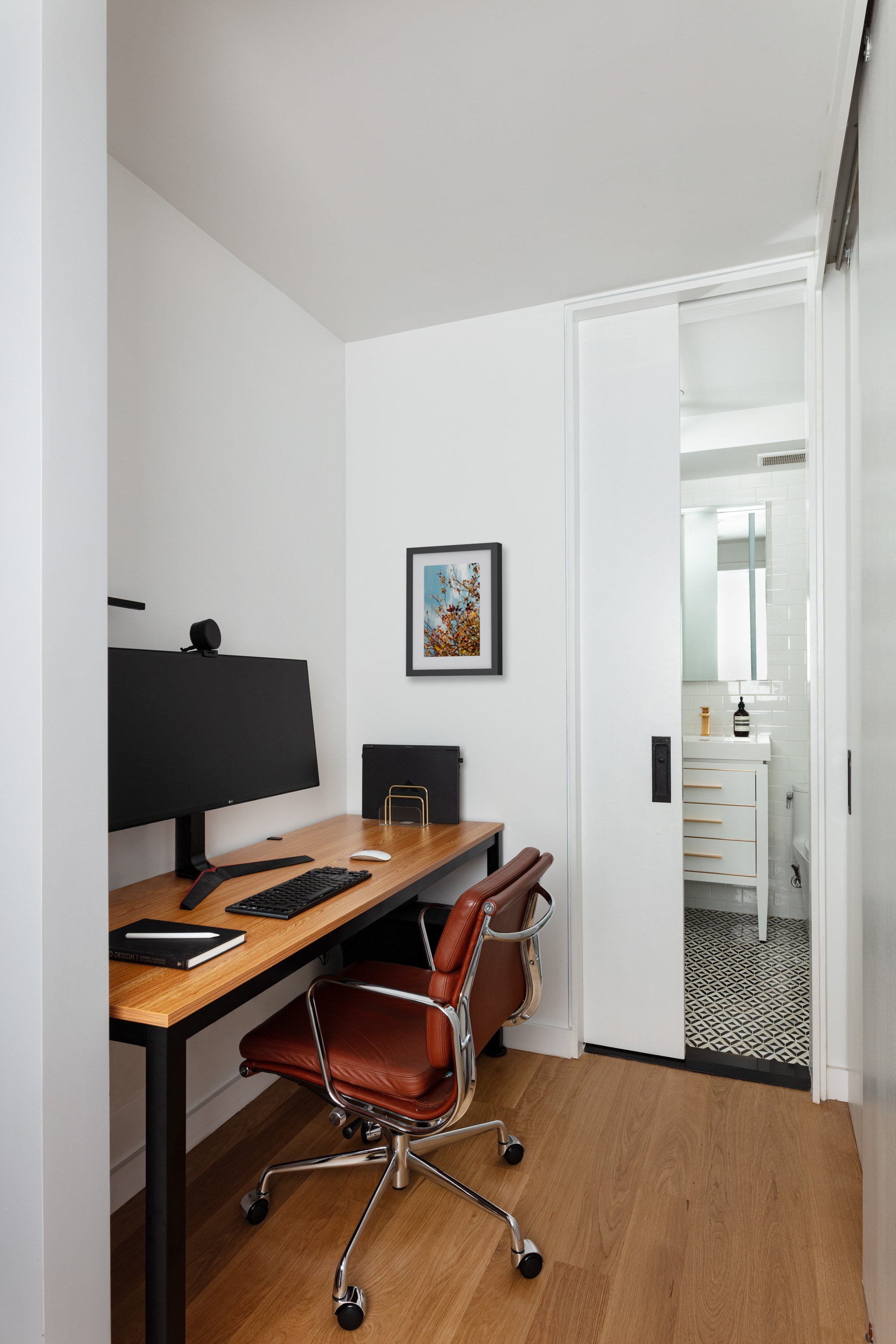 2166Bway_3192.jpg