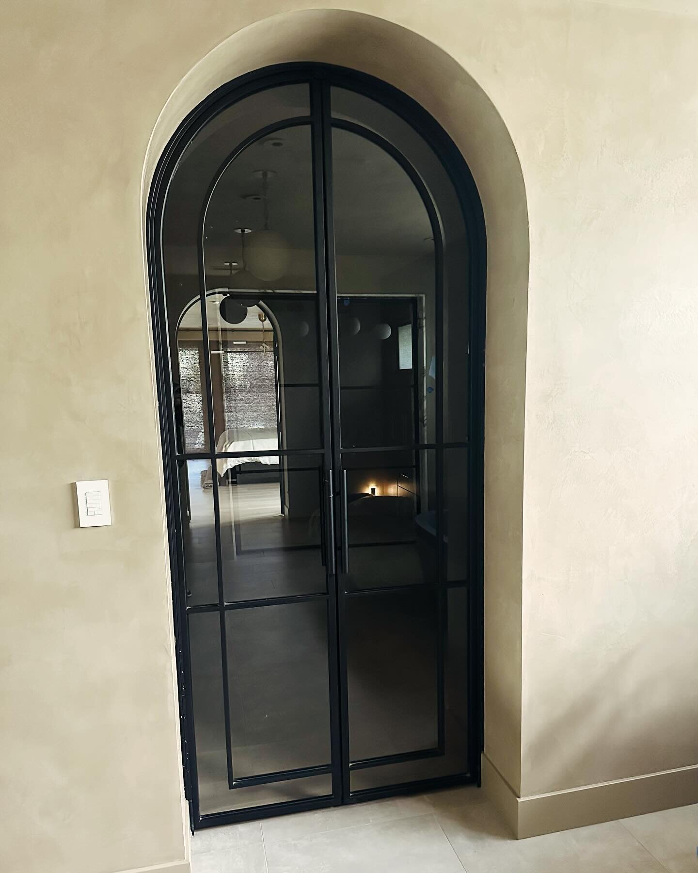 Designed by @theposhhome and built by Poyser Co. We work with a lot of designers and Bethany is one of the best in the industry. Thank you for choosing us for your metal work. 

#steeldoors #steelandglass #modern #designer #oc