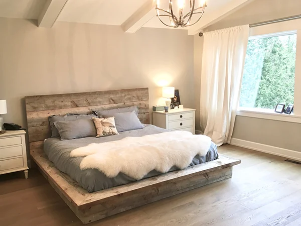 Reclaimed-Pine-Bedframe.jpeg