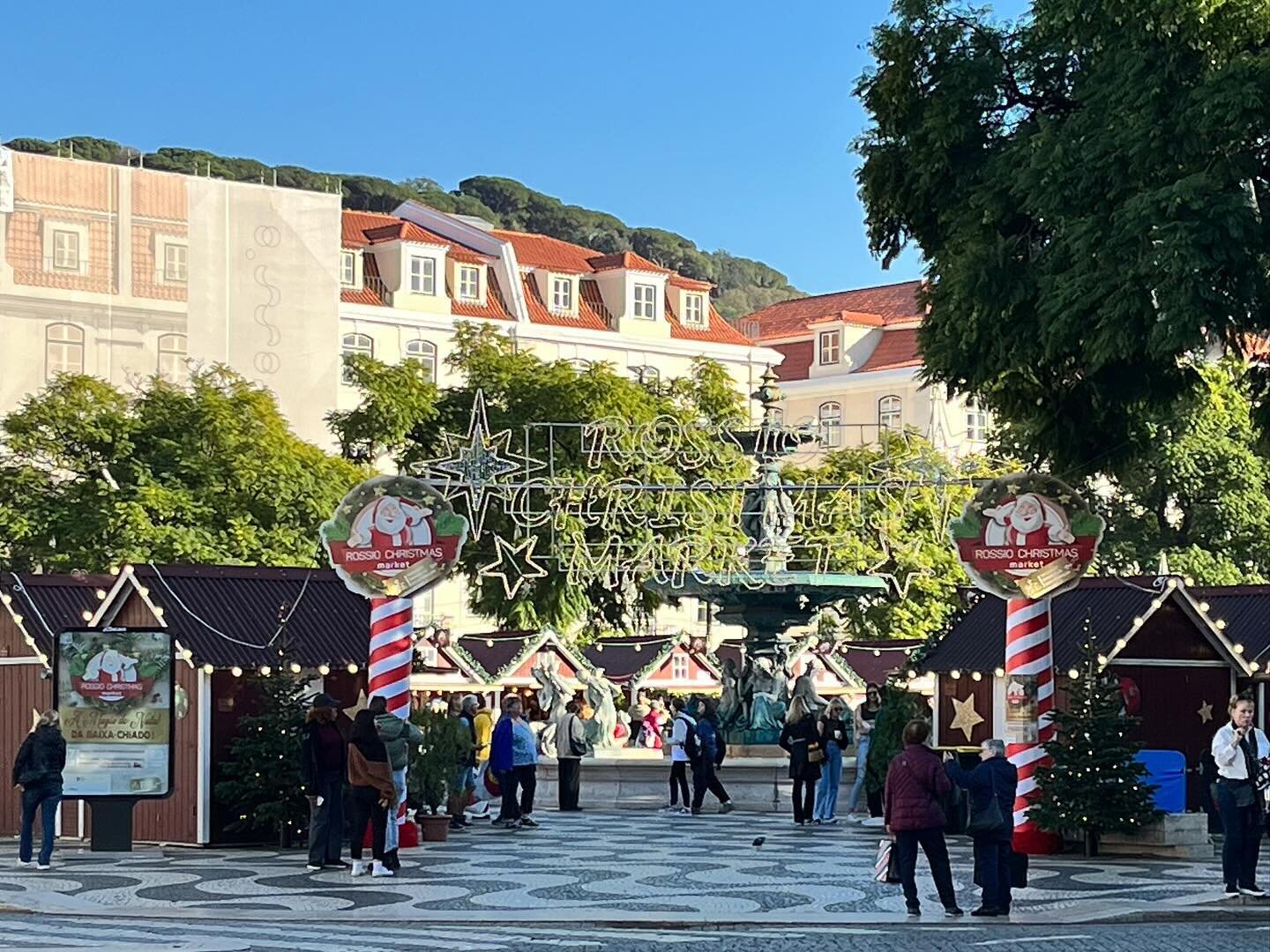 Lisbon Christmas Market 🎄 #aurorarealtyconsultants
