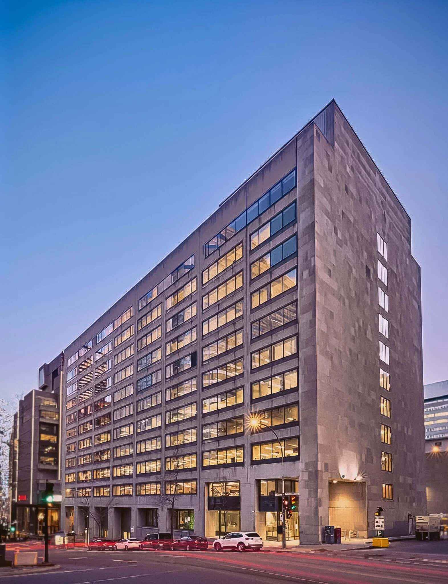 1060 Rober Bourassa.jpg