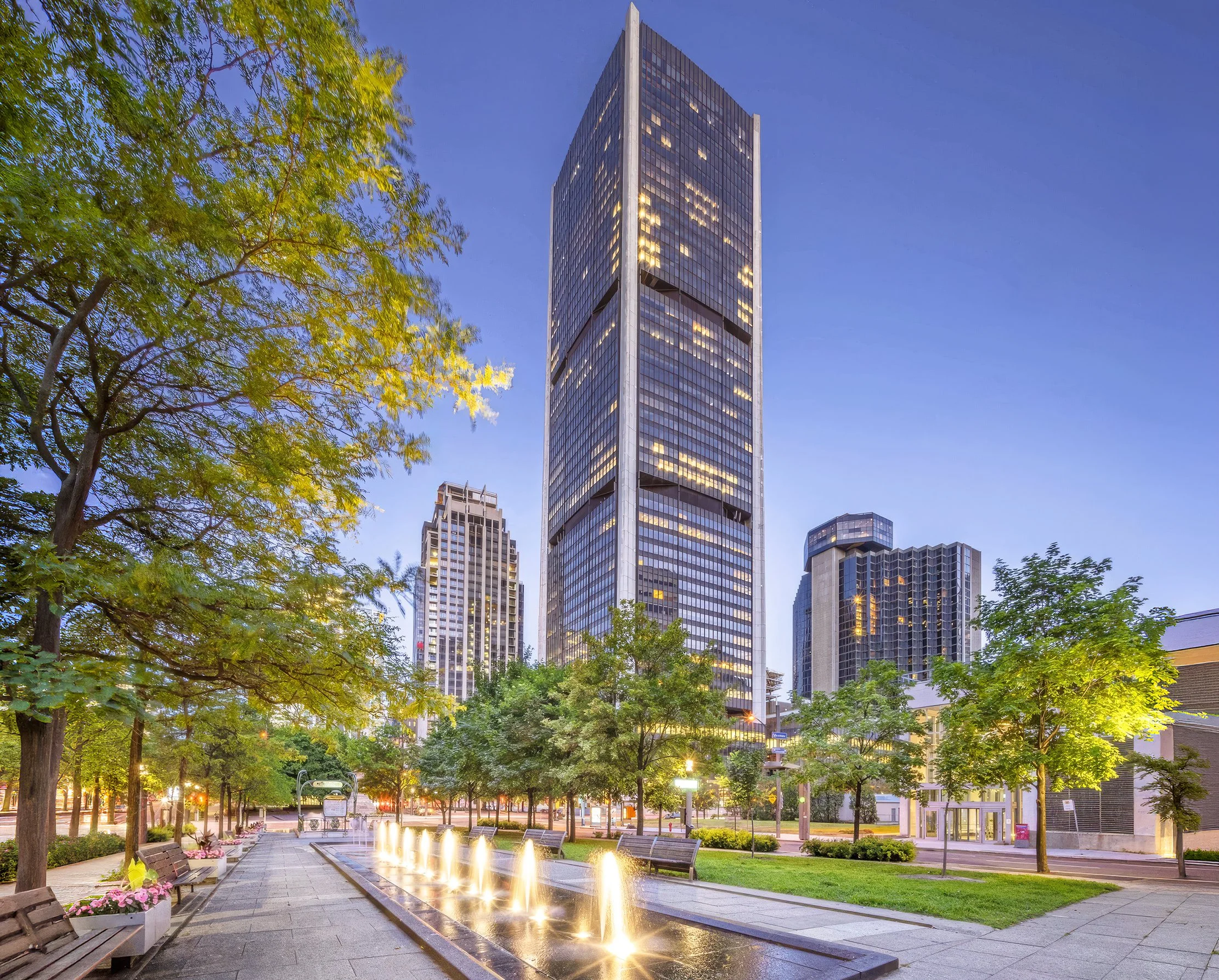 800 Rue du Square Victoria