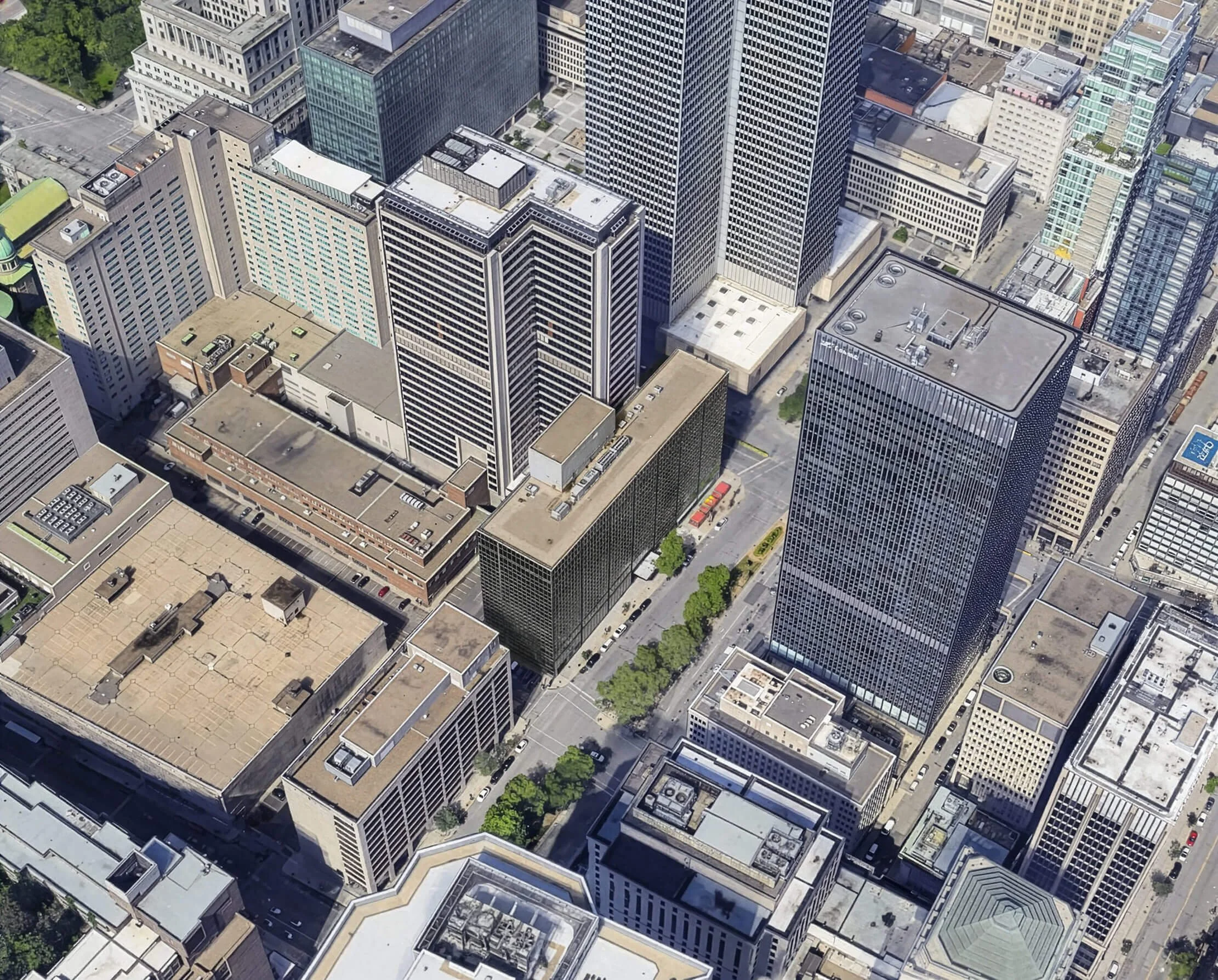 700 Rene Levesque 4.jpg