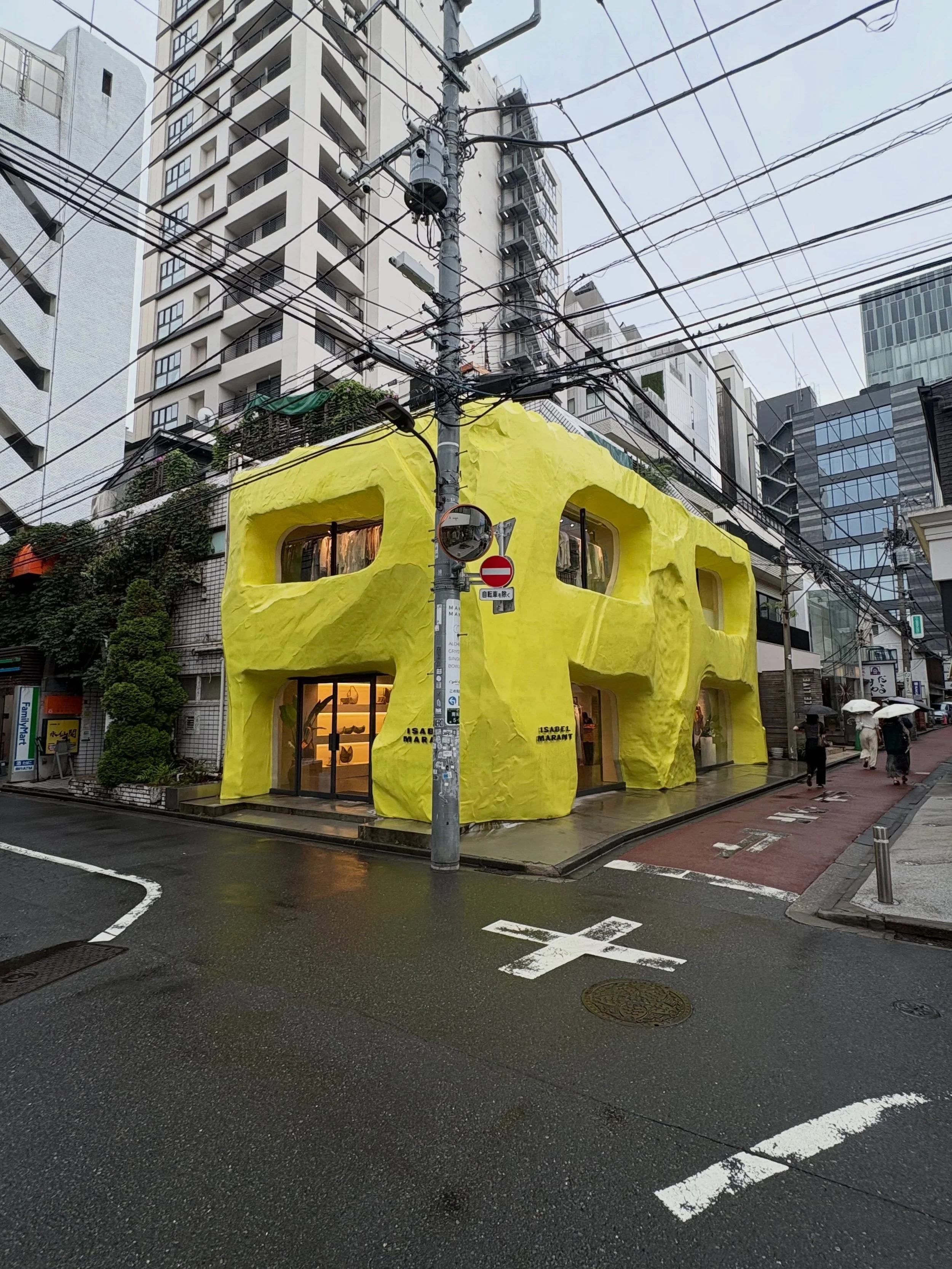 New ISABEL MARANT in Aoyama is hard to miss&hellip; #isabelmarant #isabelmarantaoyama #aoyama  #tokyo #auroraretailgroup